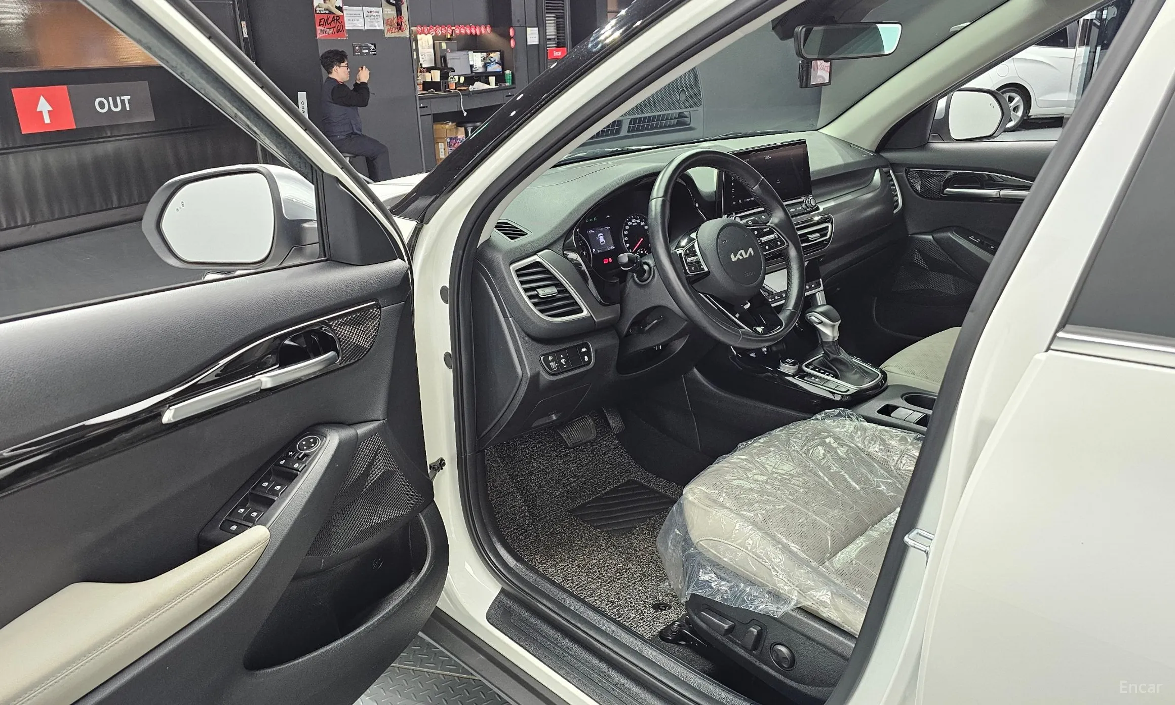 Kia Seltos превью 10