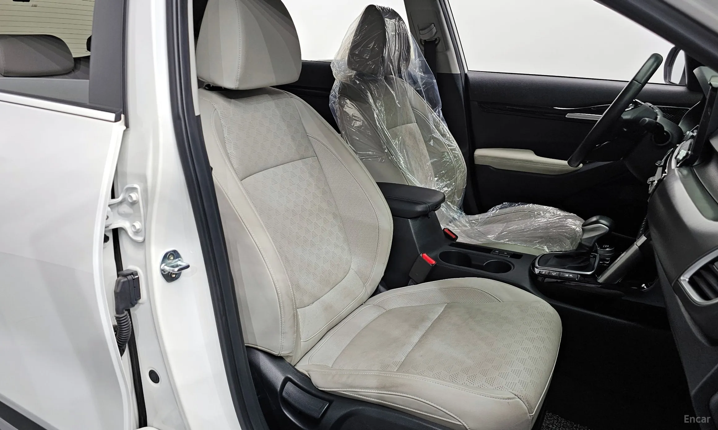 Kia Seltos превью 11