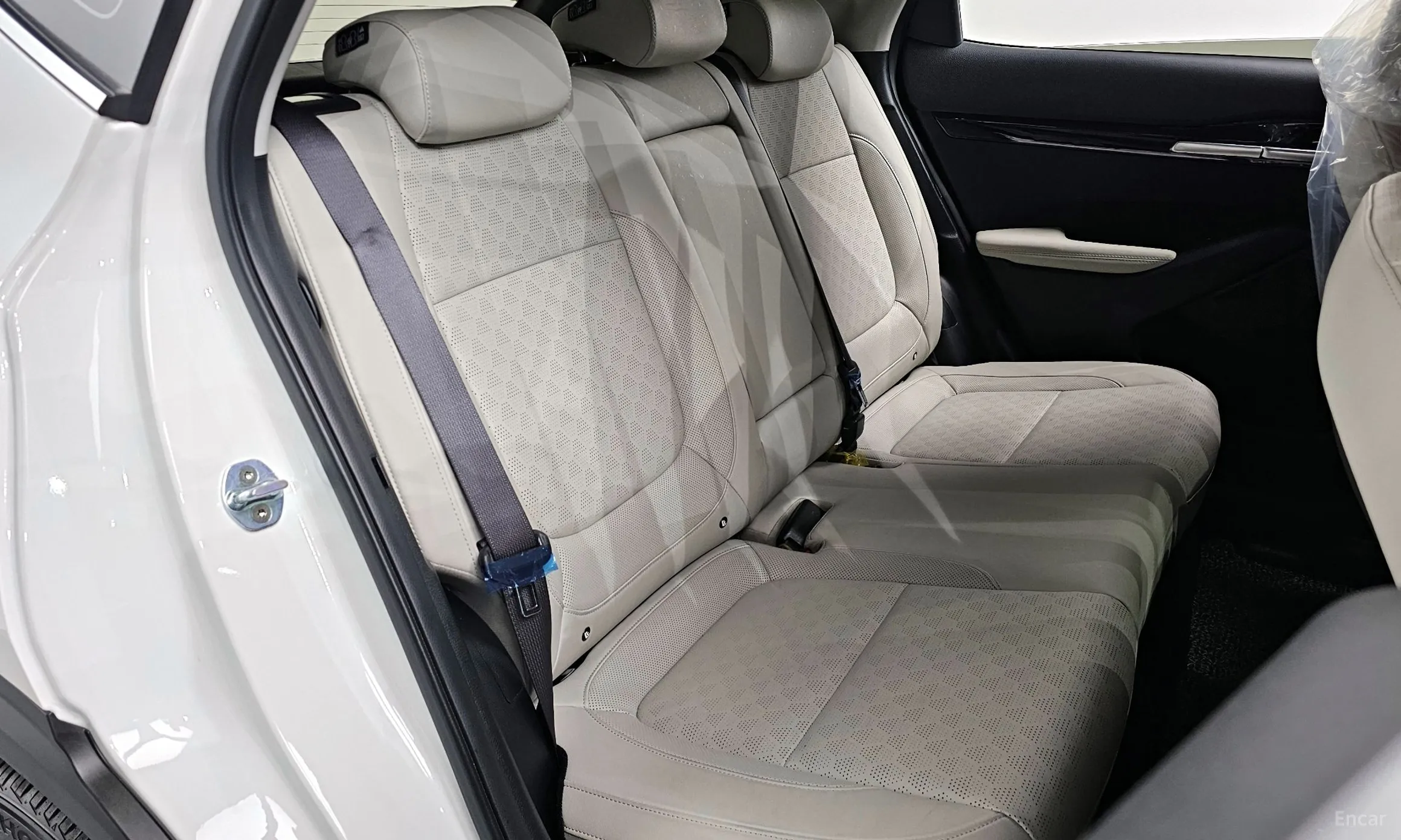 Kia Seltos превью 12