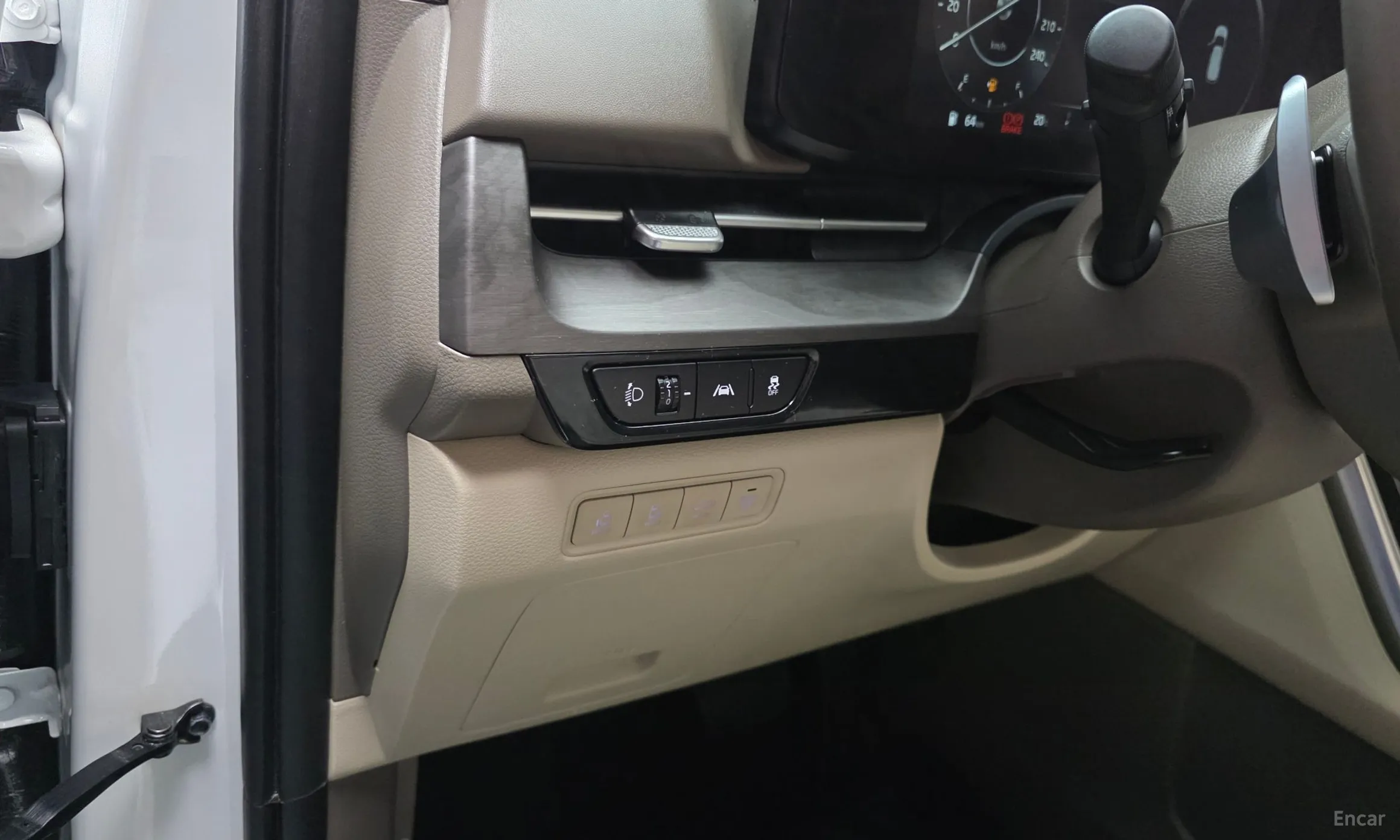 Kia Carnival Gen 4 превью 15