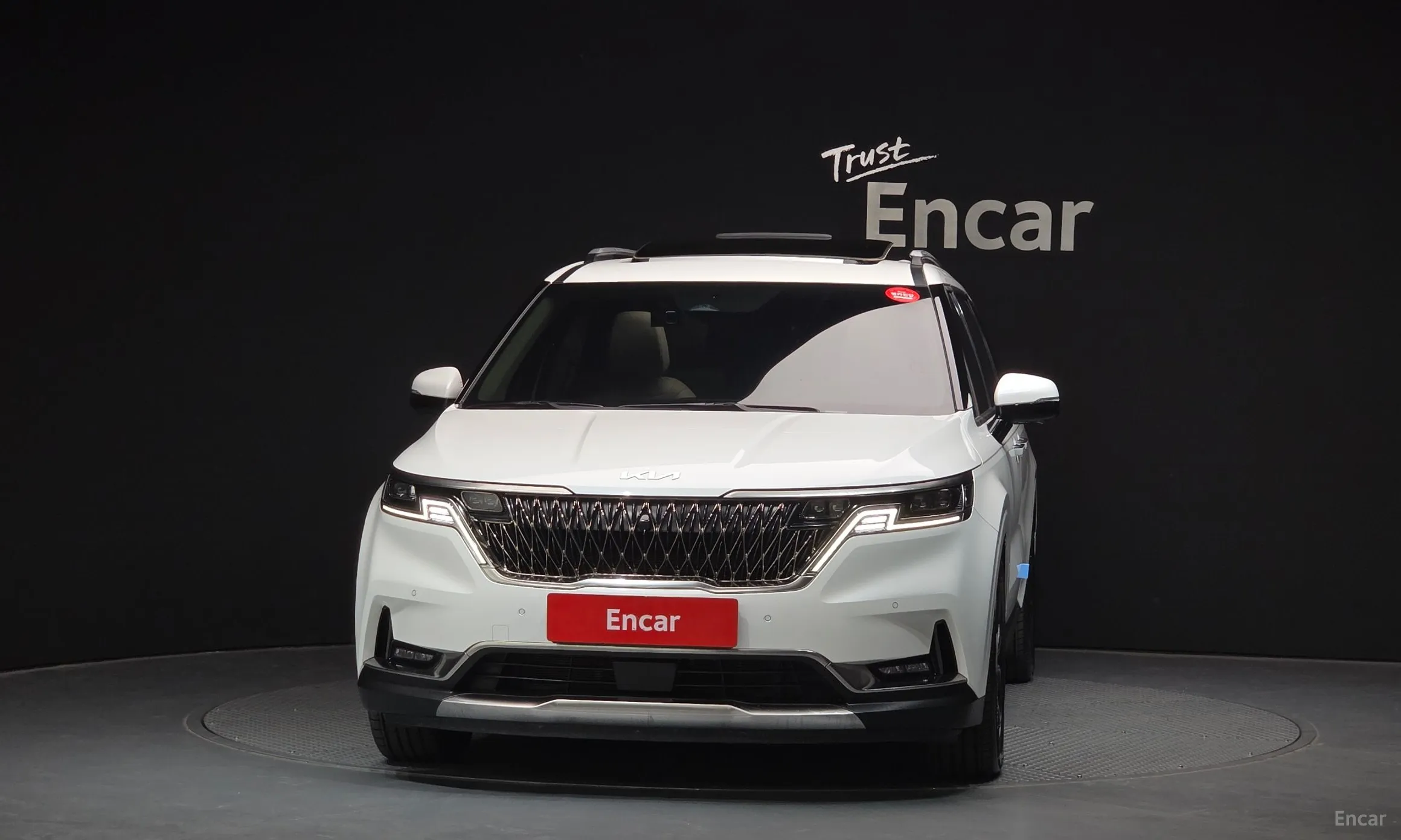Kia Carnival Gen 4 превью 3