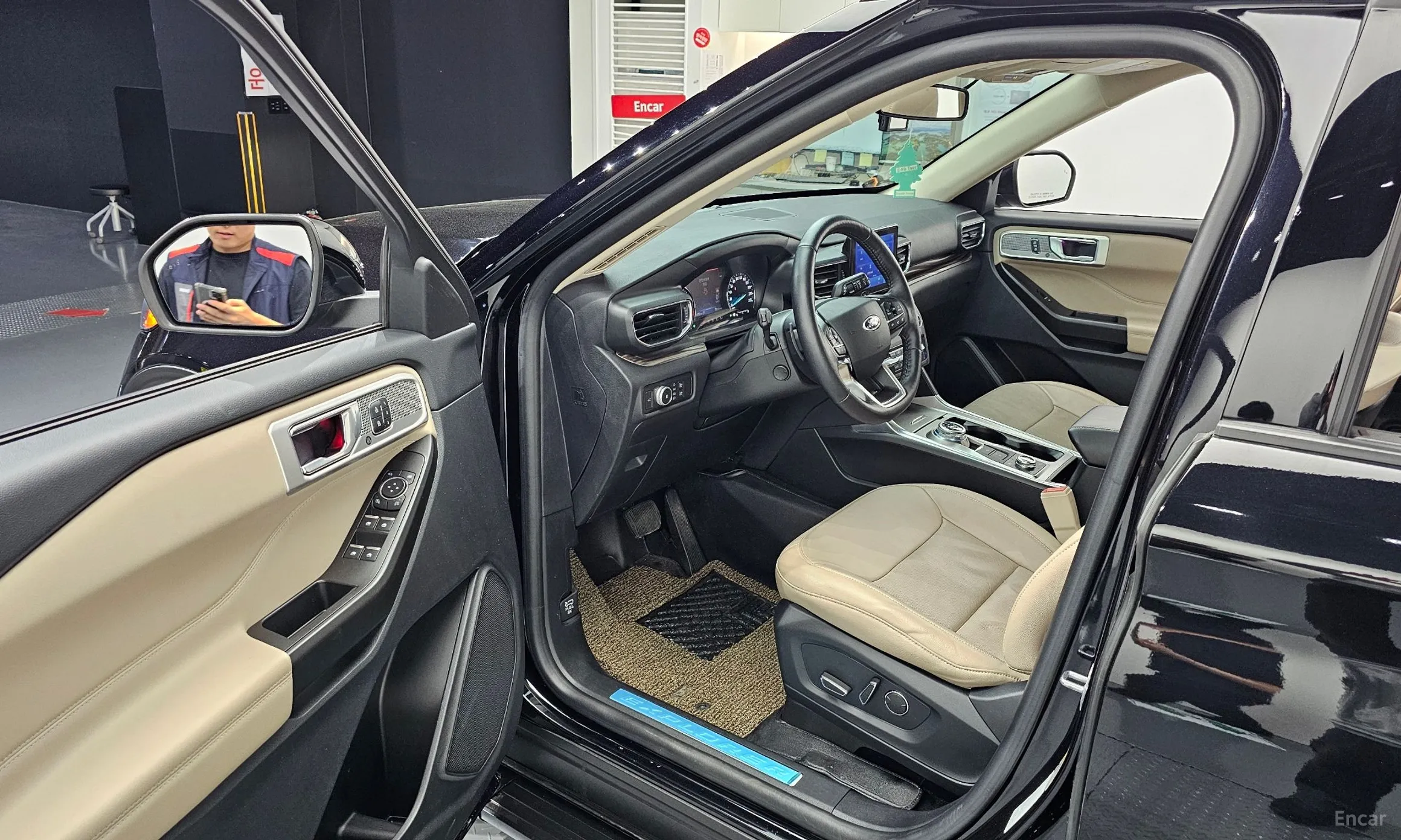 Ford Explorer 6th Generation превью 10