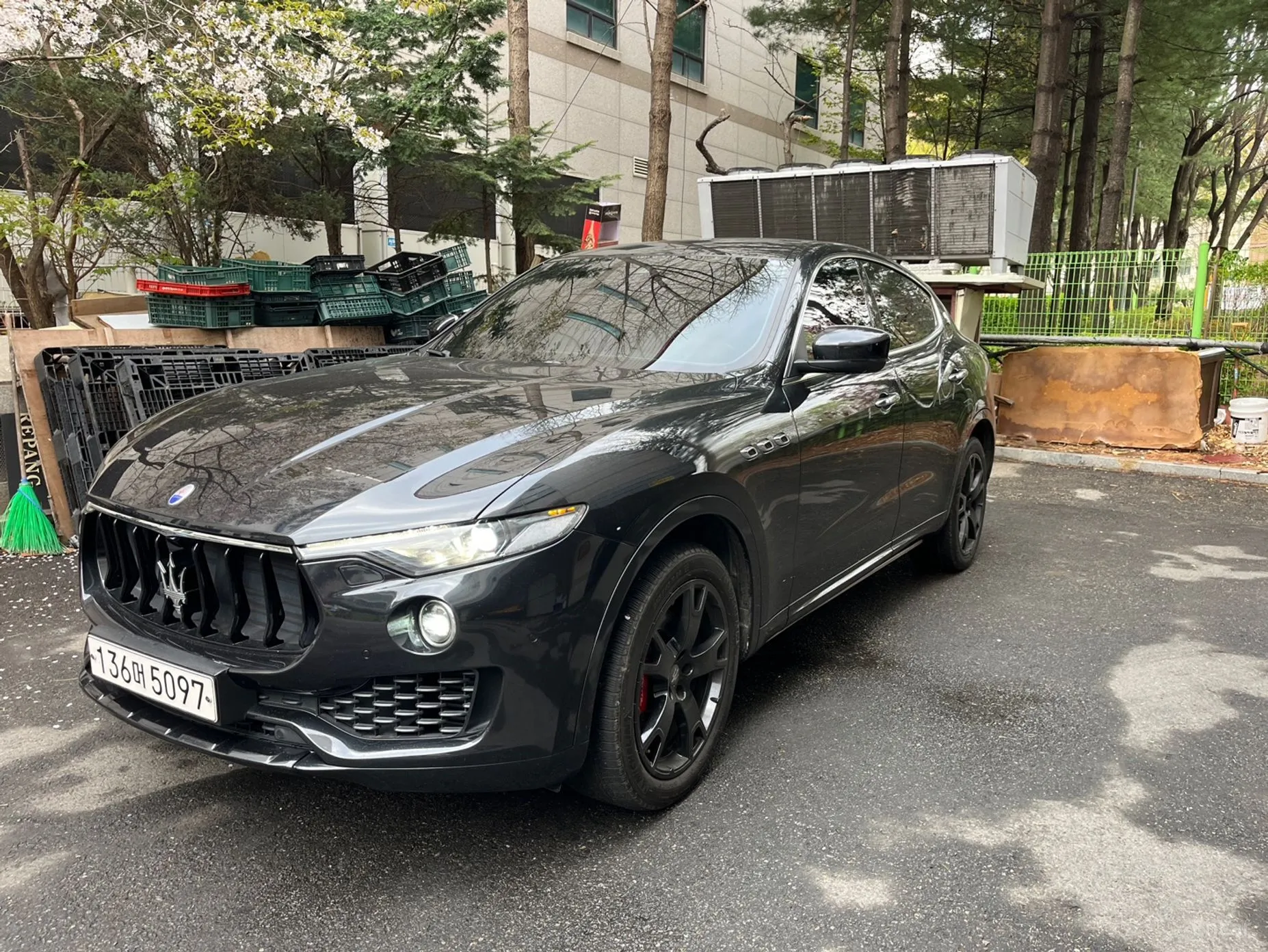 Maserati Levante превью 10