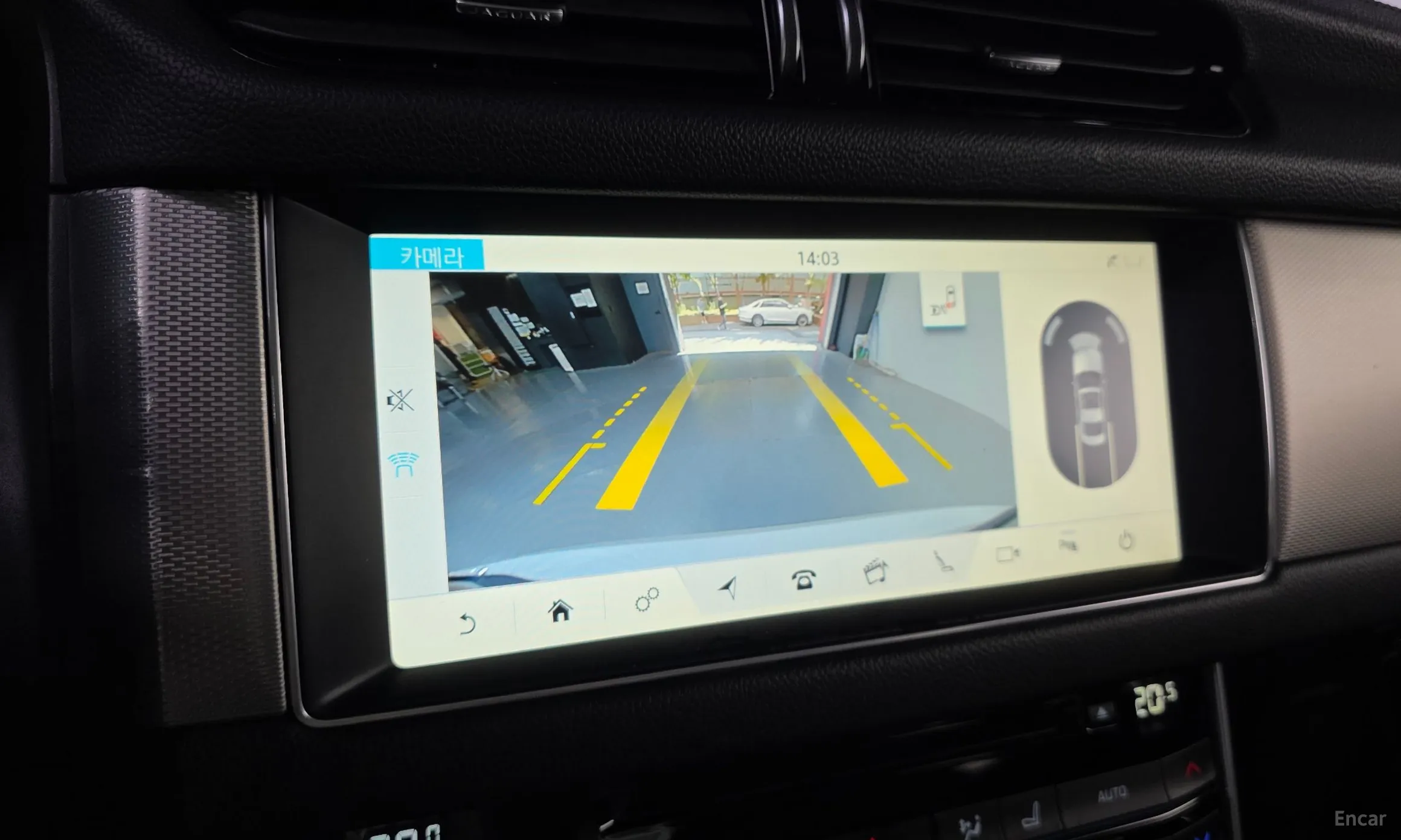 Jaguar XF (x260) превью 15