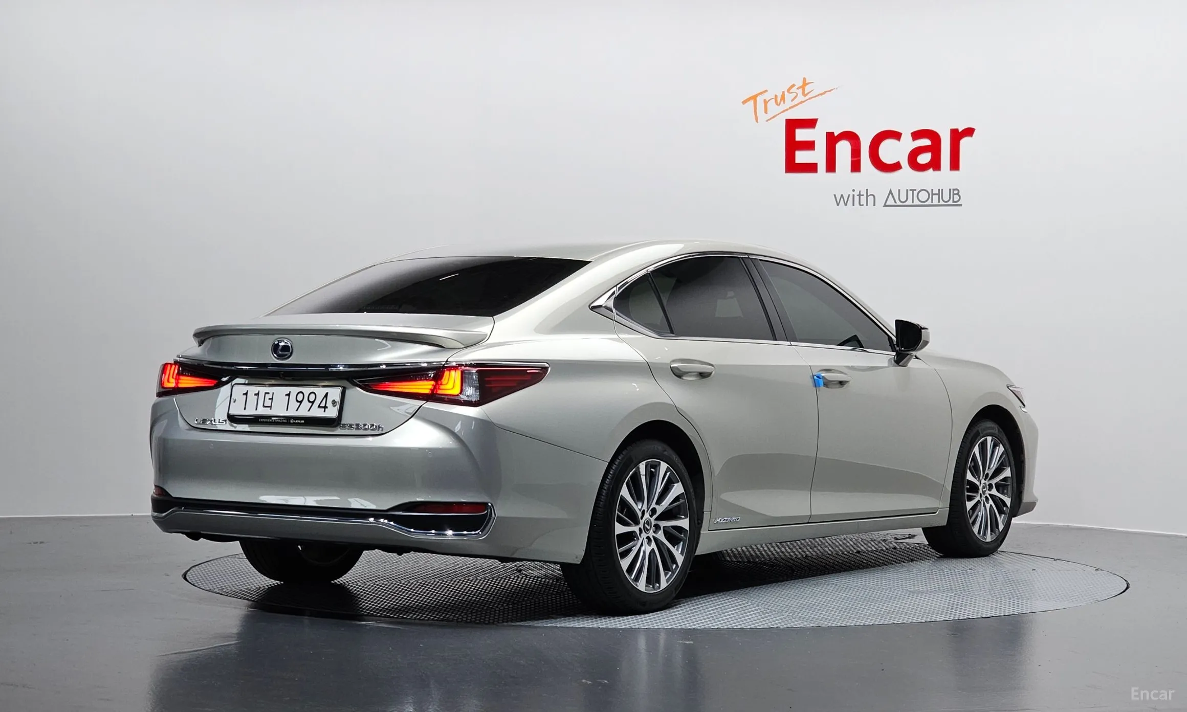 Lexus ES300h 7th Generation превью 2