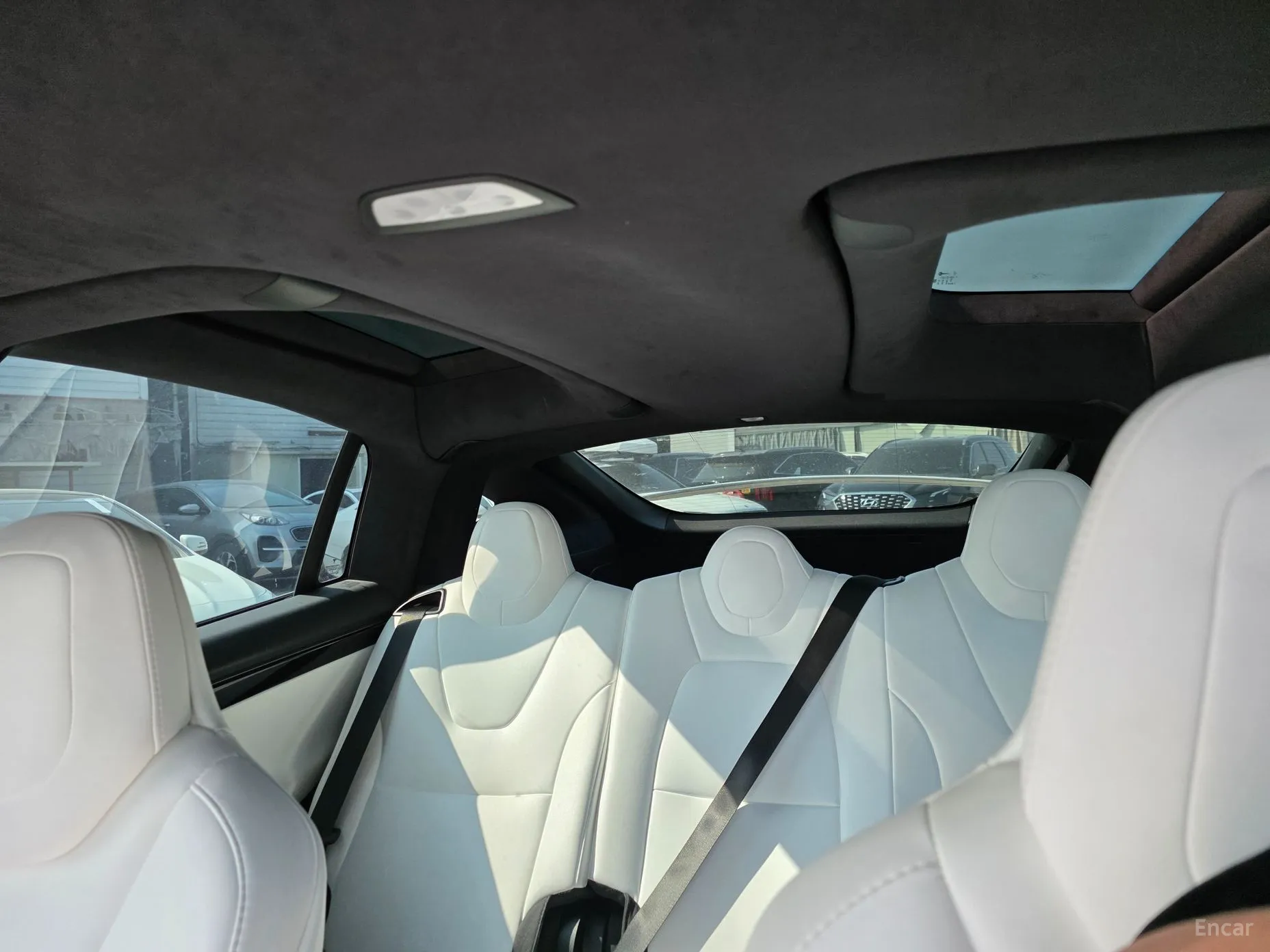 Tesla Model X превью 12