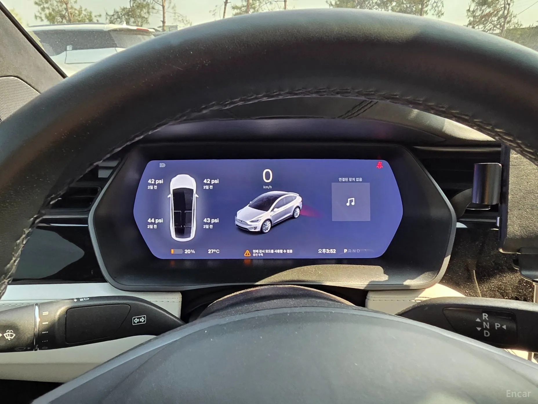 Tesla Model X превью 8