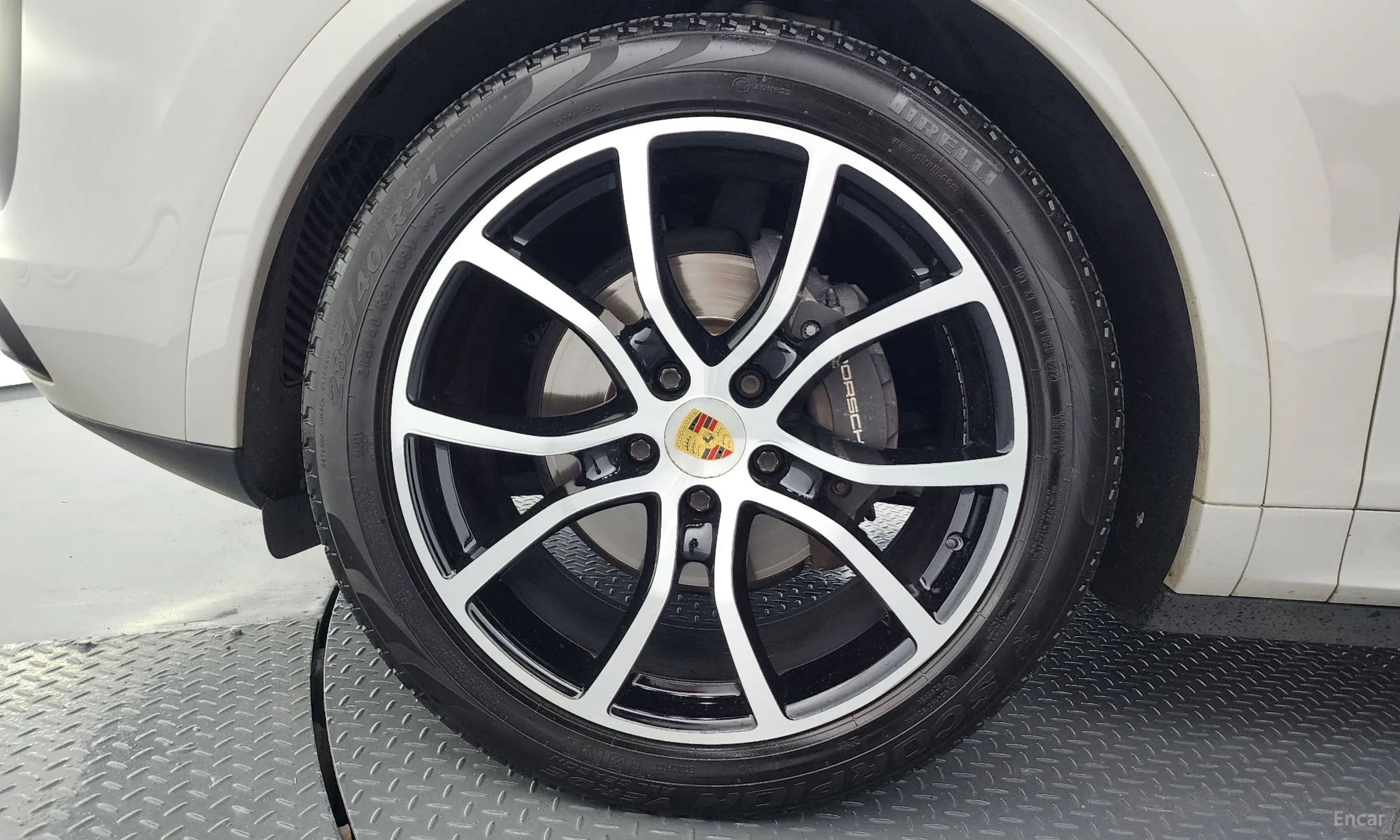 Porsche Cayenne (PO536) превью 5