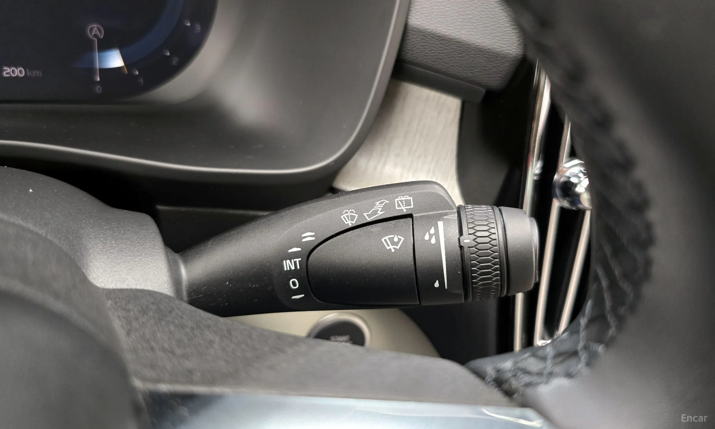 Volvo XC40 превью 19