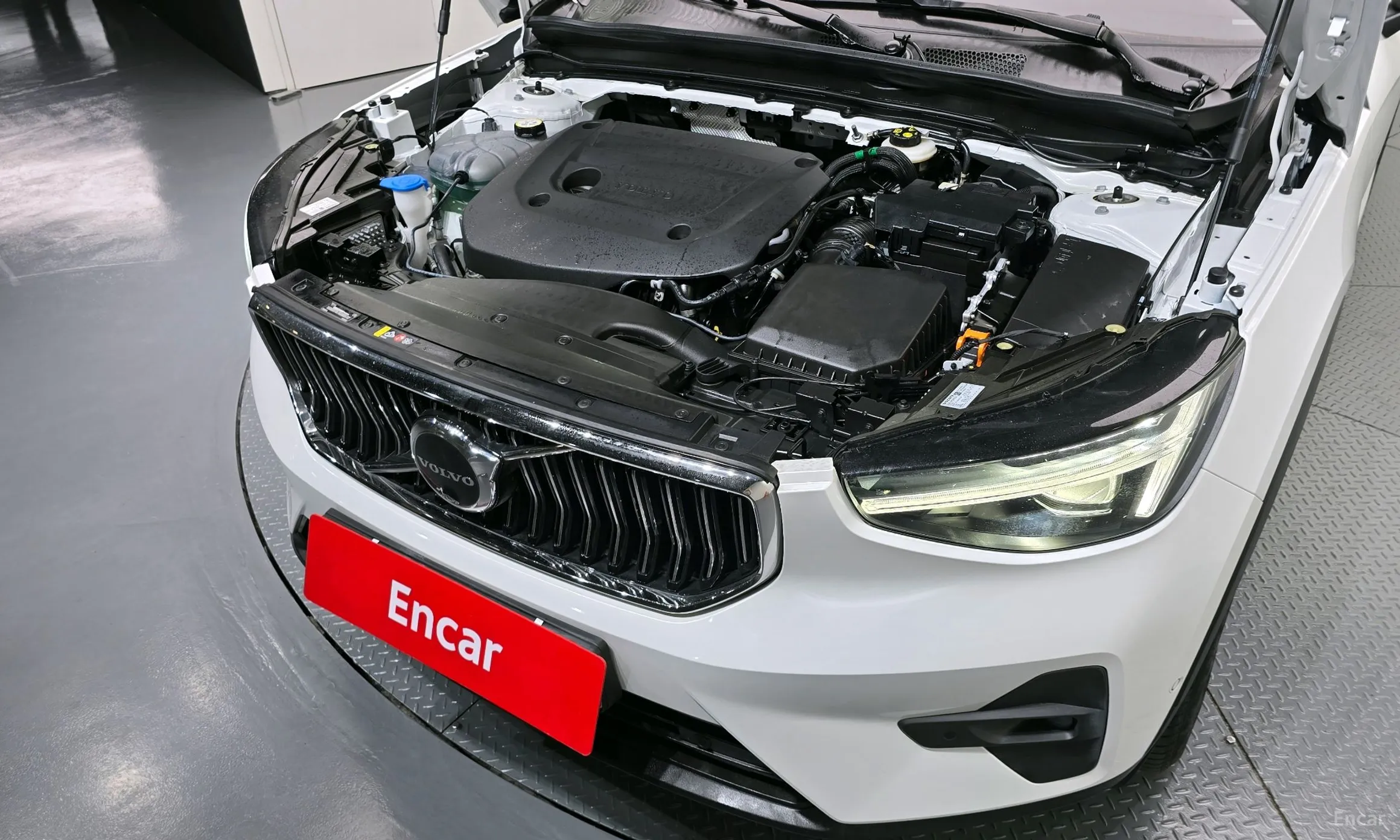 Volvo XC40 превью 6