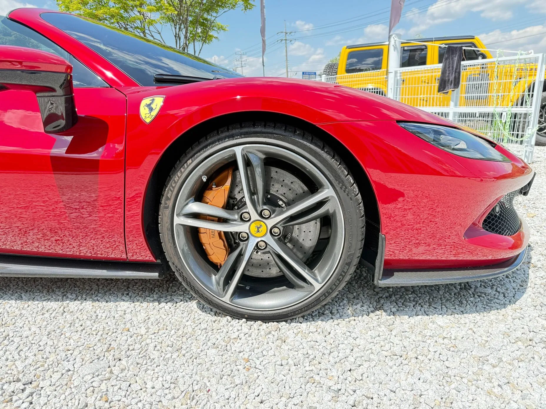 Ferrari 296 GTS превью 9
