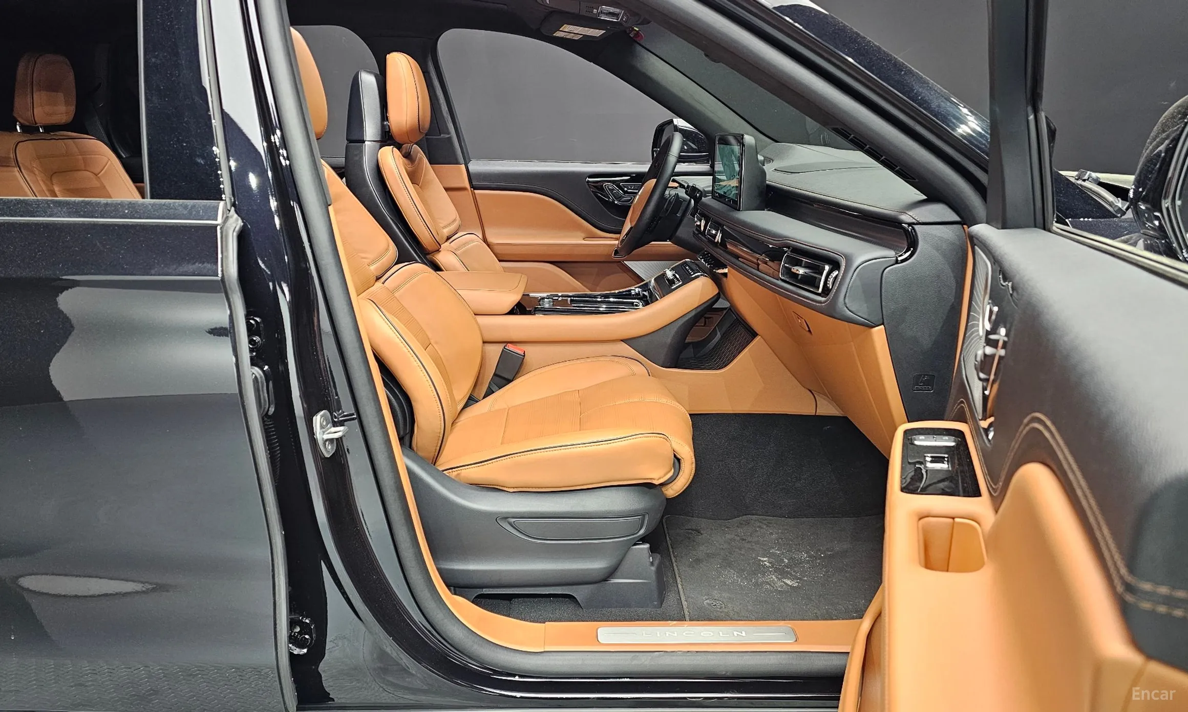 Lincoln Aviator 2nd Generation превью 11