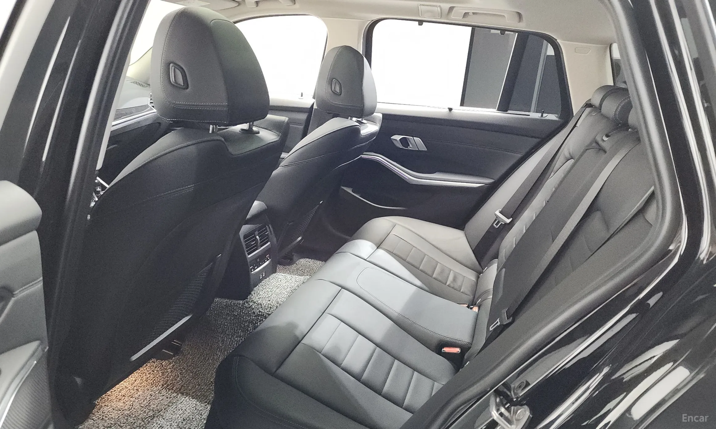 BMW 3 Series (G20) превью 19