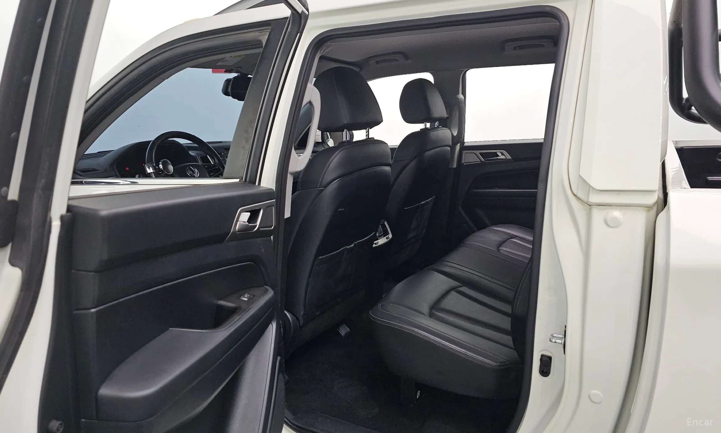 KG Mobility (SsangYong) Rexton Sports превью 11