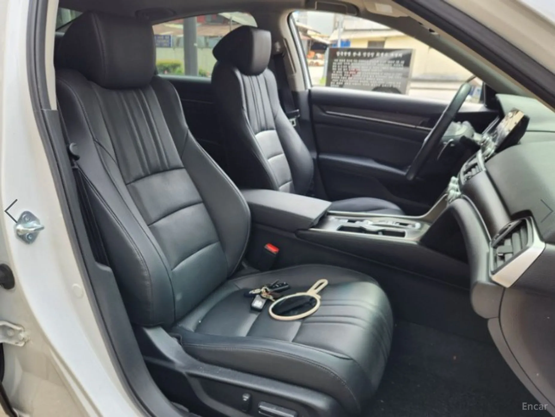 Honda Accord 10th Generation превью 5