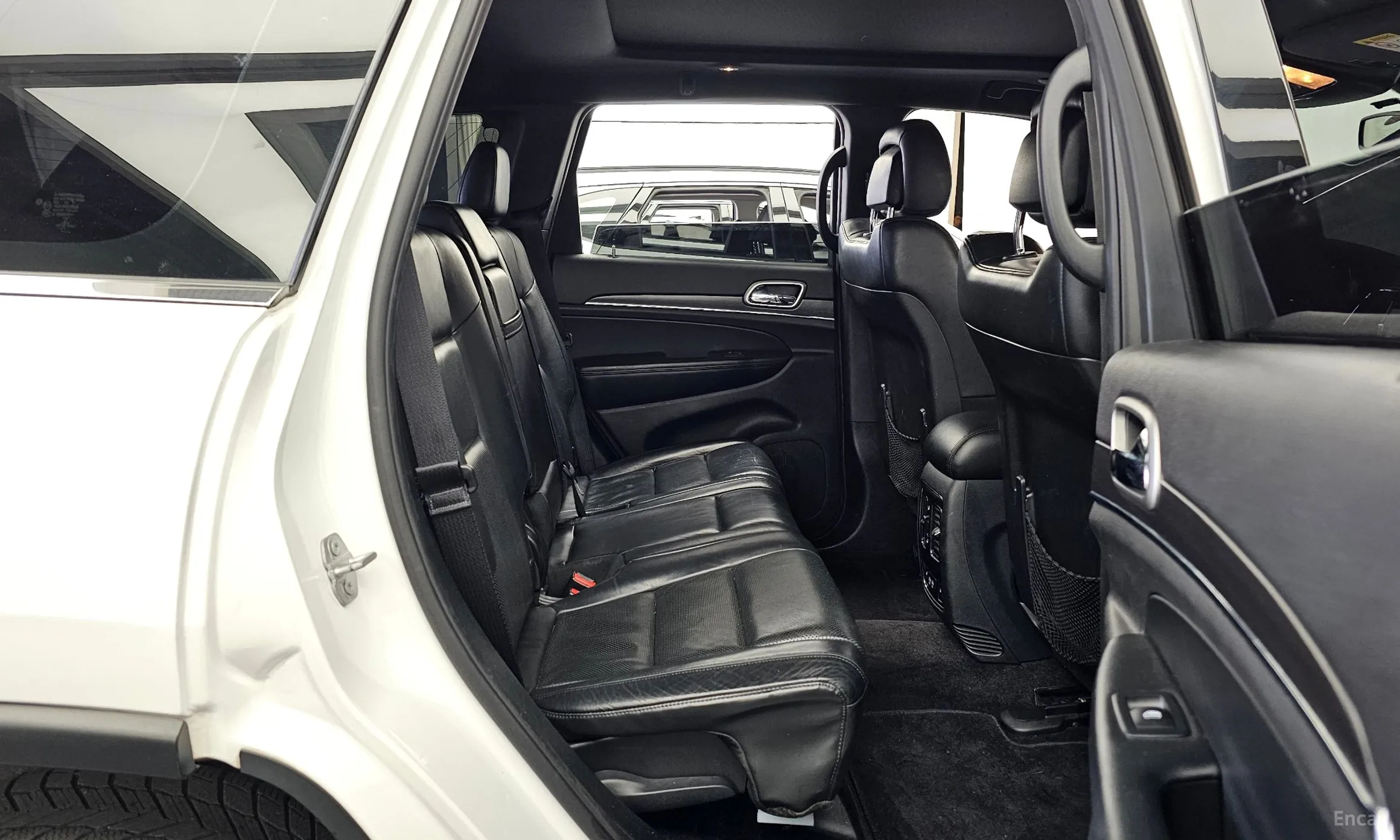 Jeep Grand Cherokee превью 12