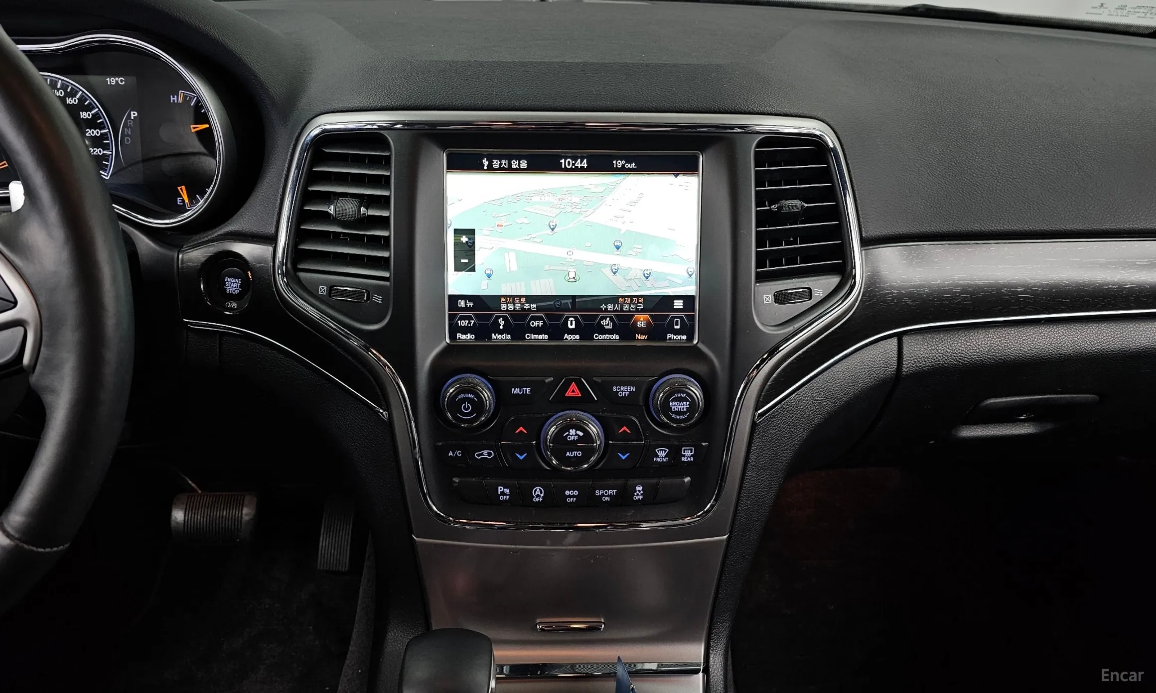 Jeep Grand Cherokee превью 14