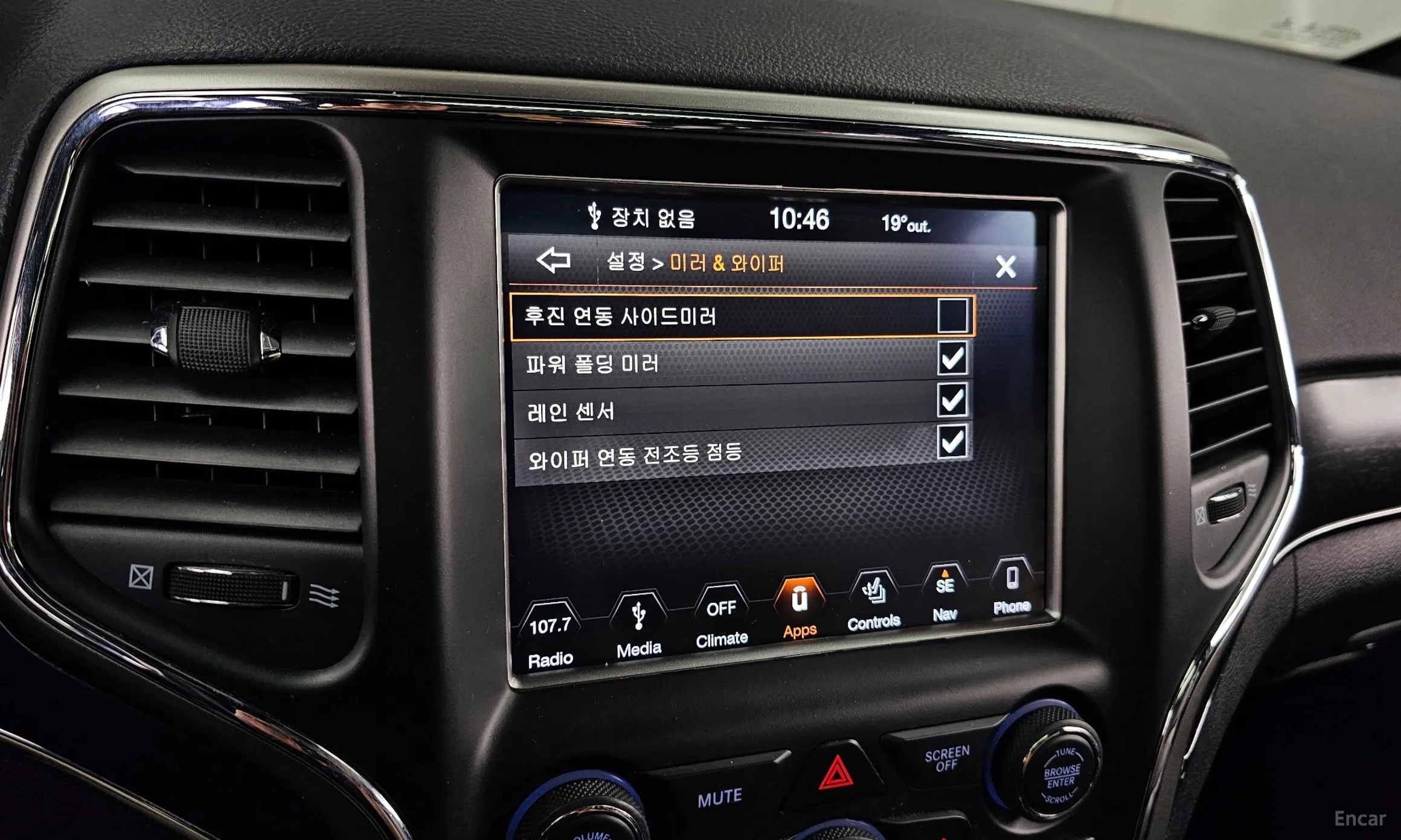 Jeep Grand Cherokee превью 17