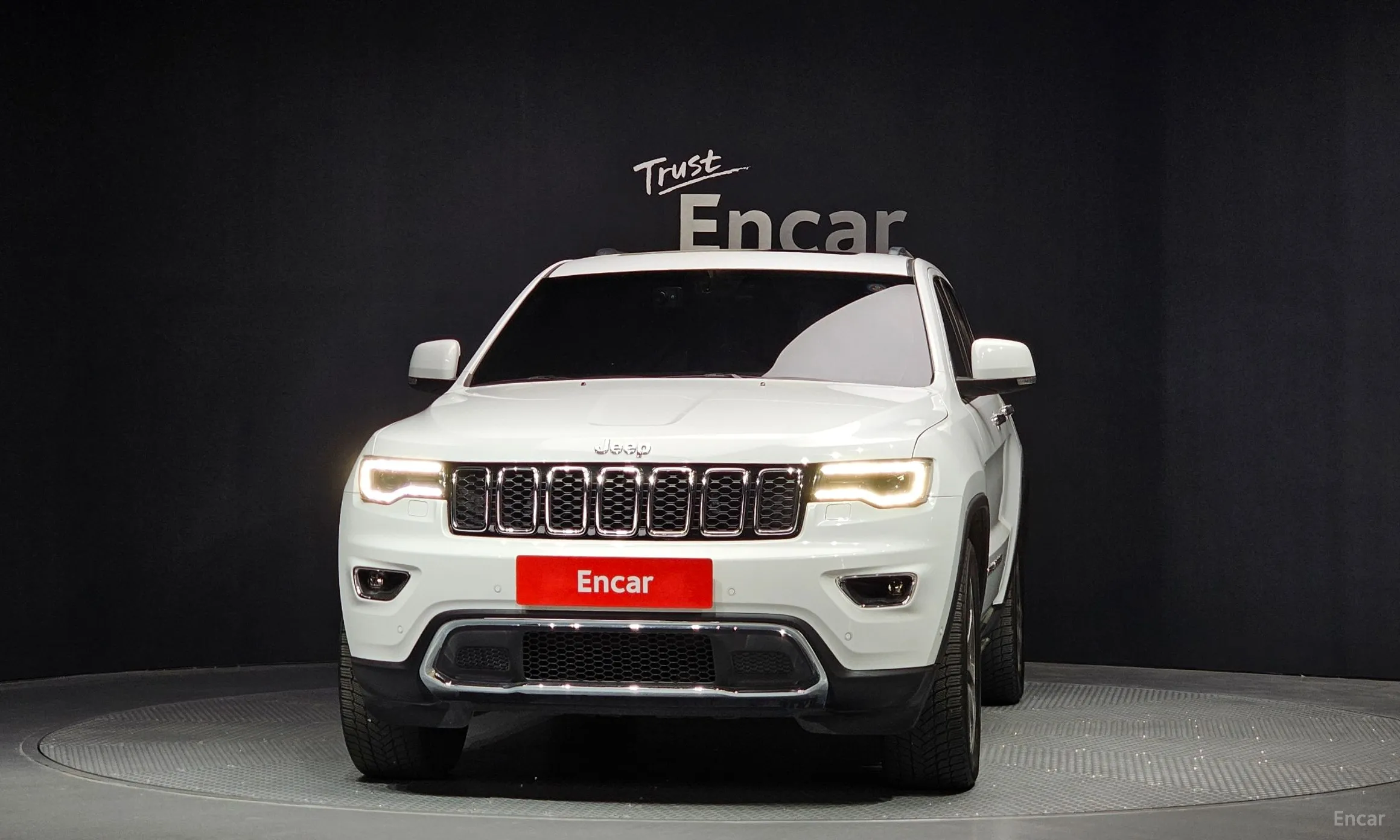 Jeep Grand Cherokee превью 3