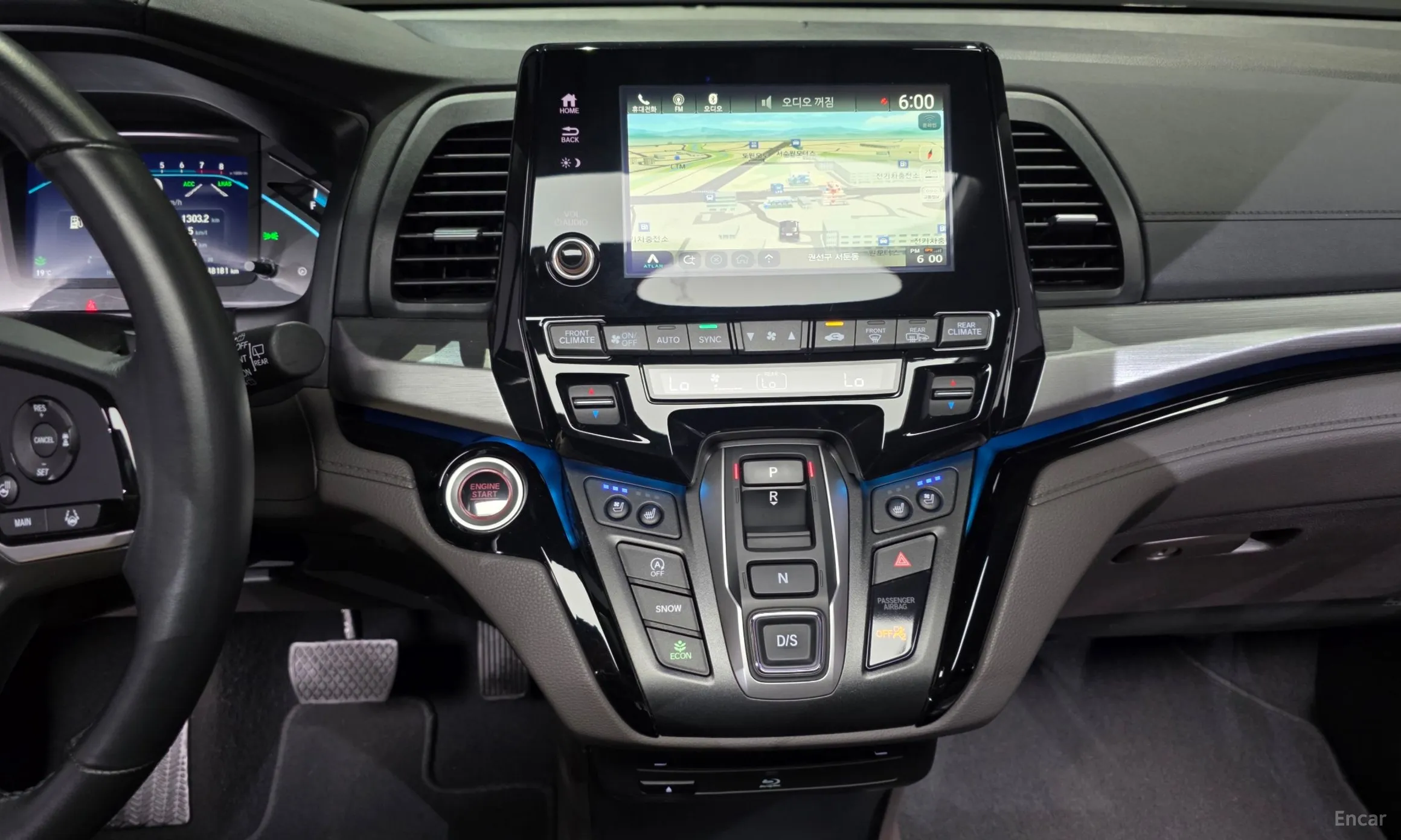 Honda Odyssey превью 14