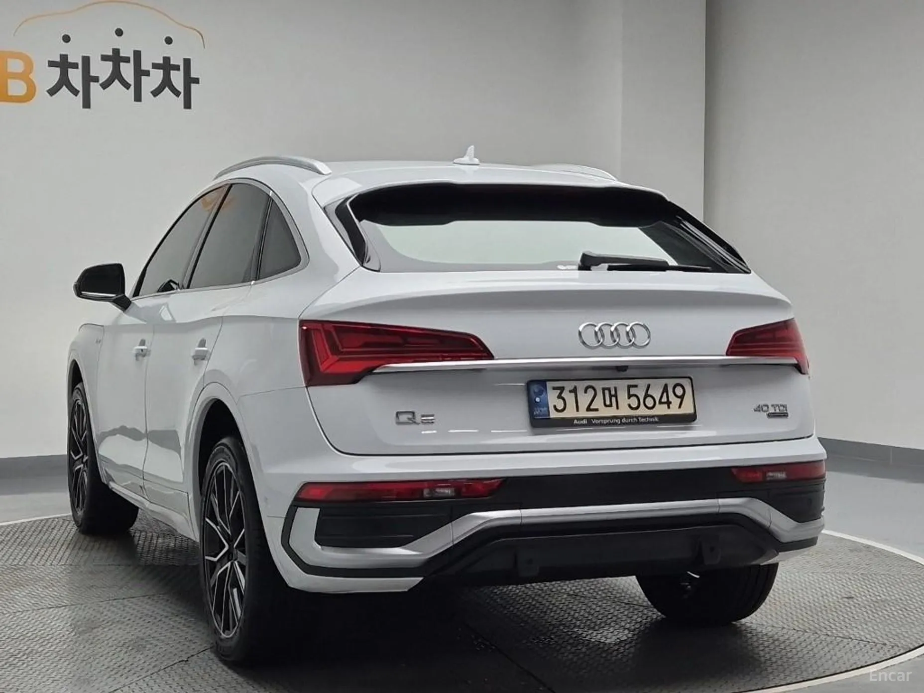 Audi Q5 (FY) превью 4