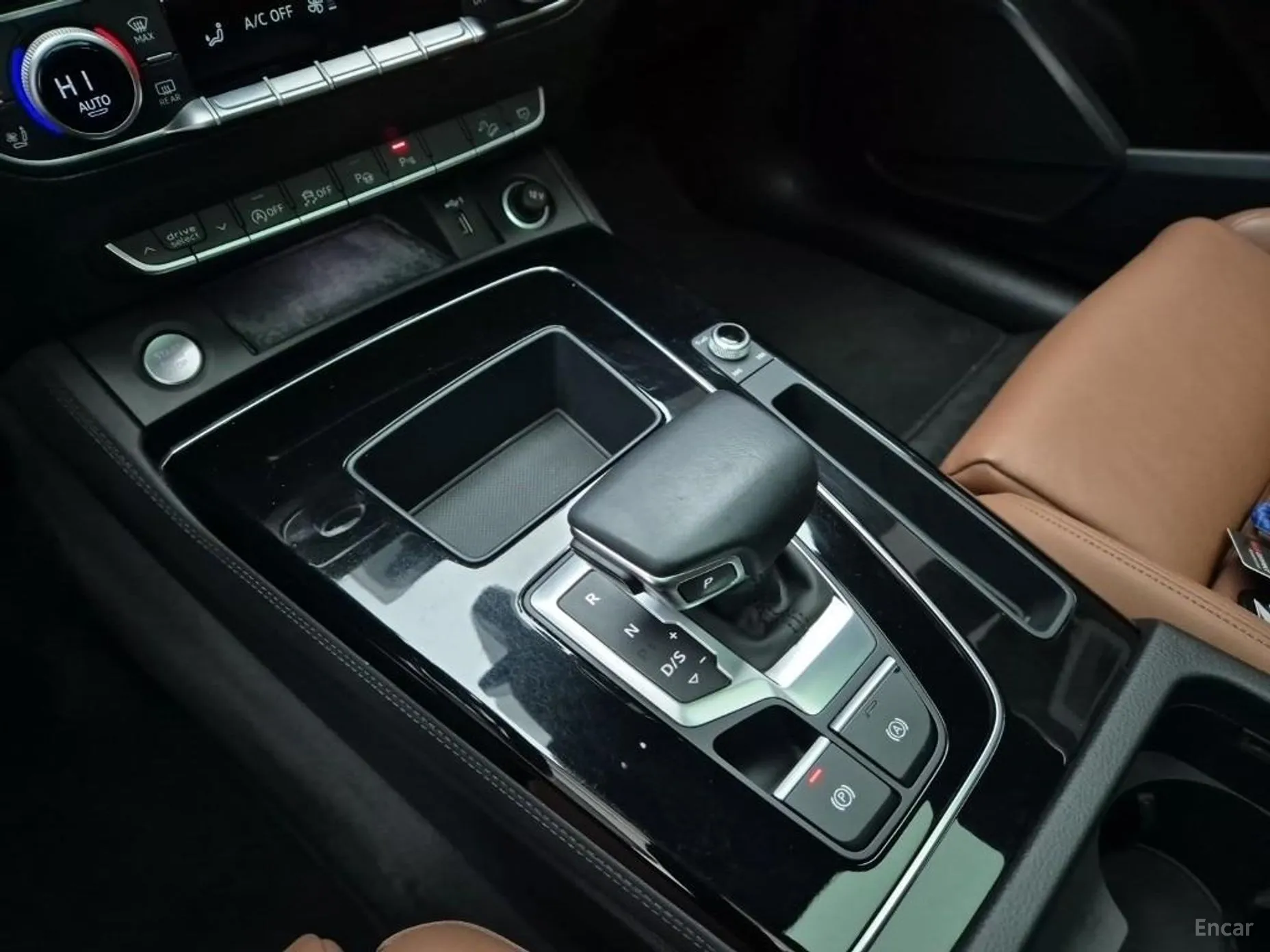 Audi Q5 (FY) превью 9