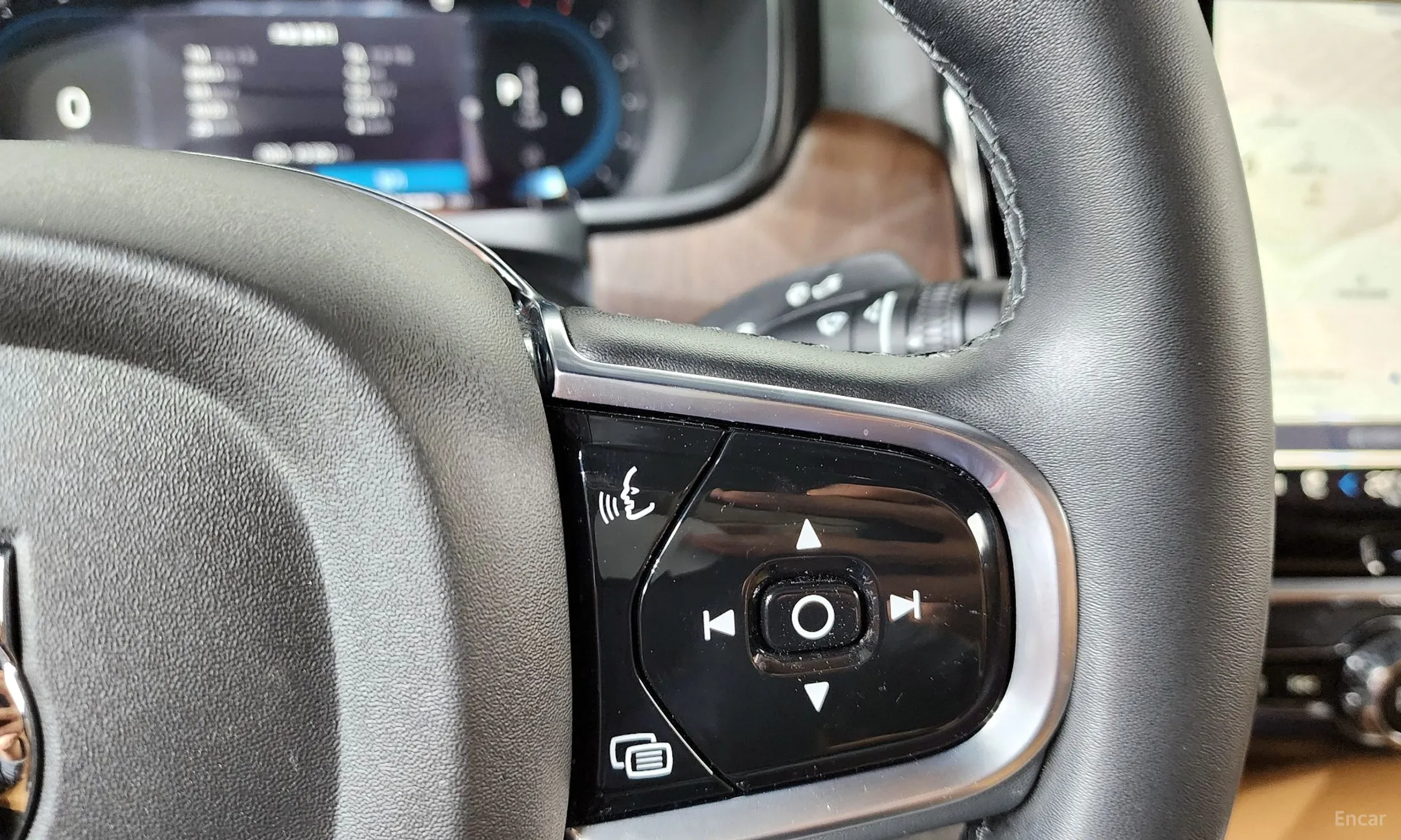 Volvo S90 превью 15