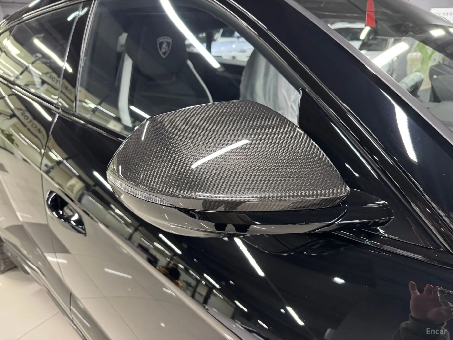 Lamborghini Urus превью 17