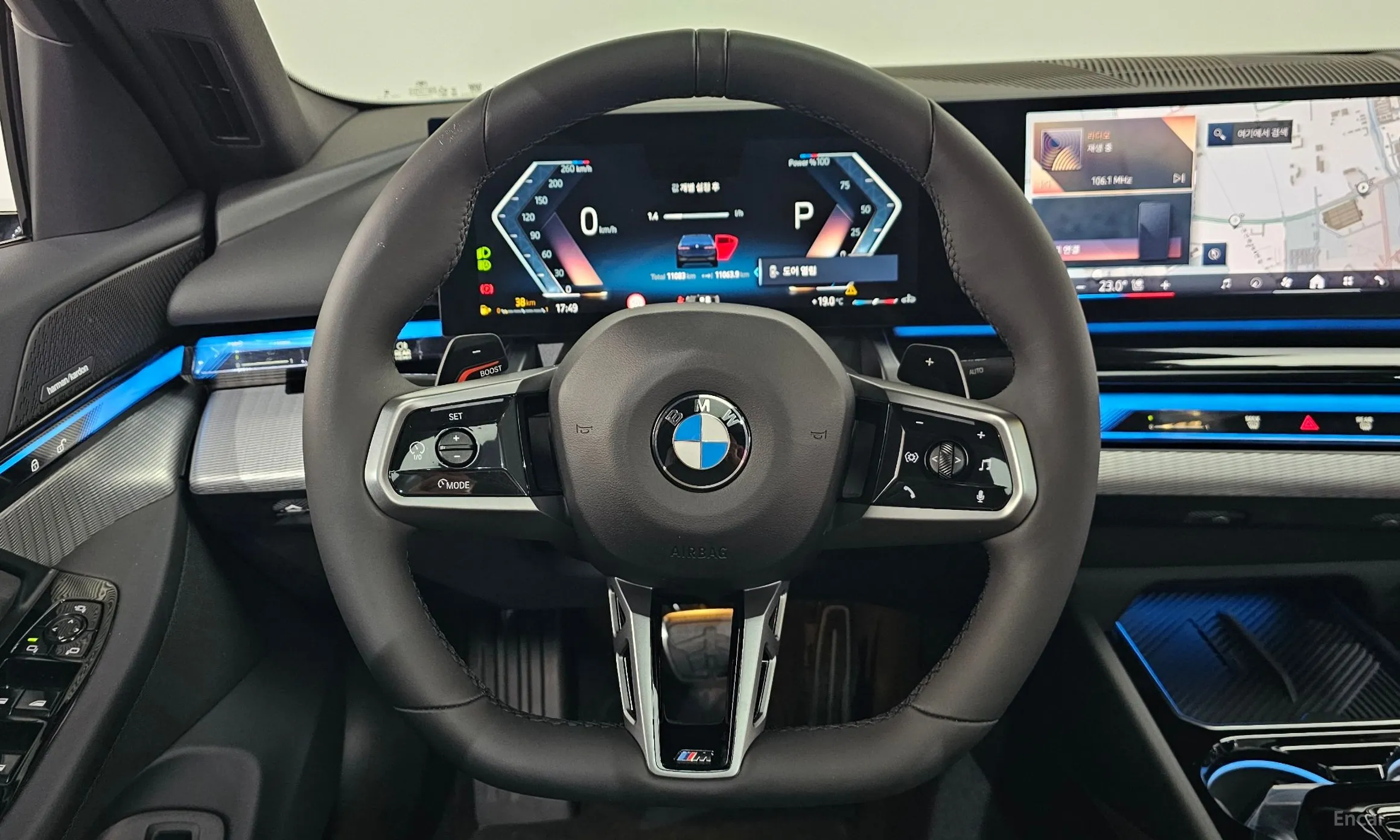 BMW 5 Series (G60) превью 14