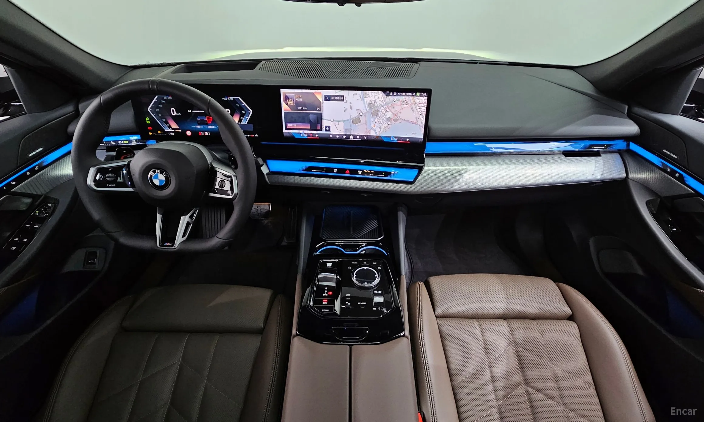BMW 5 Series (G60) превью 7