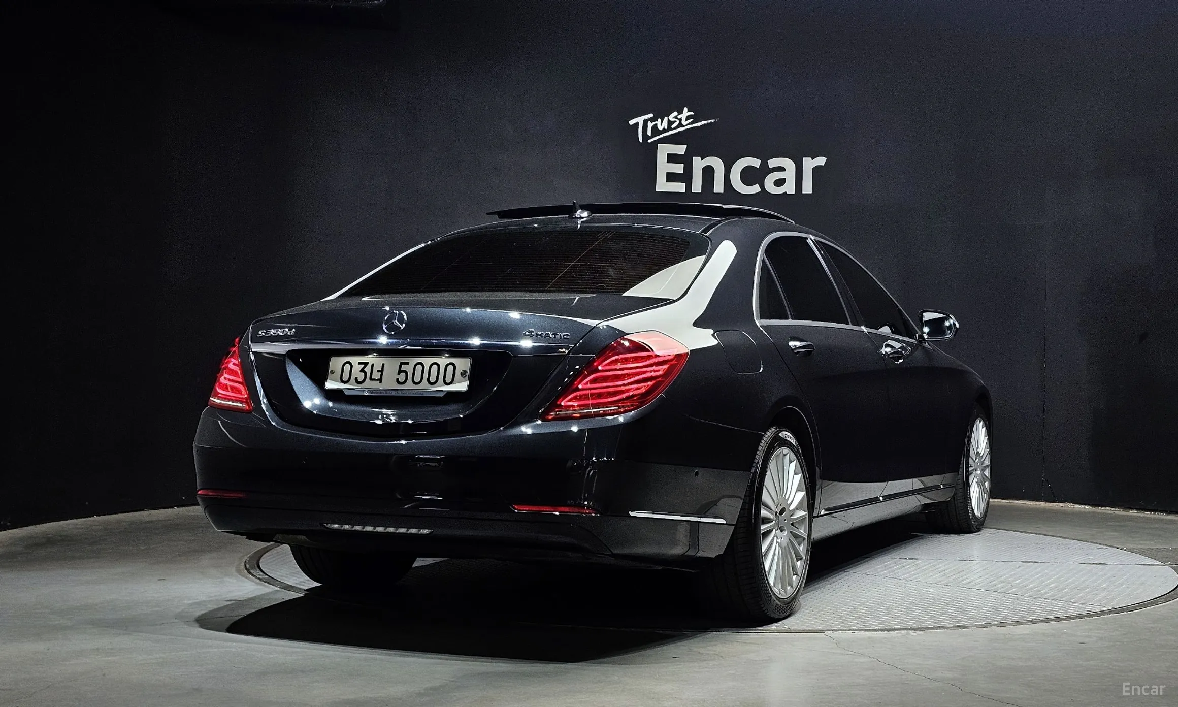 Mercedes Benz S-Class W222