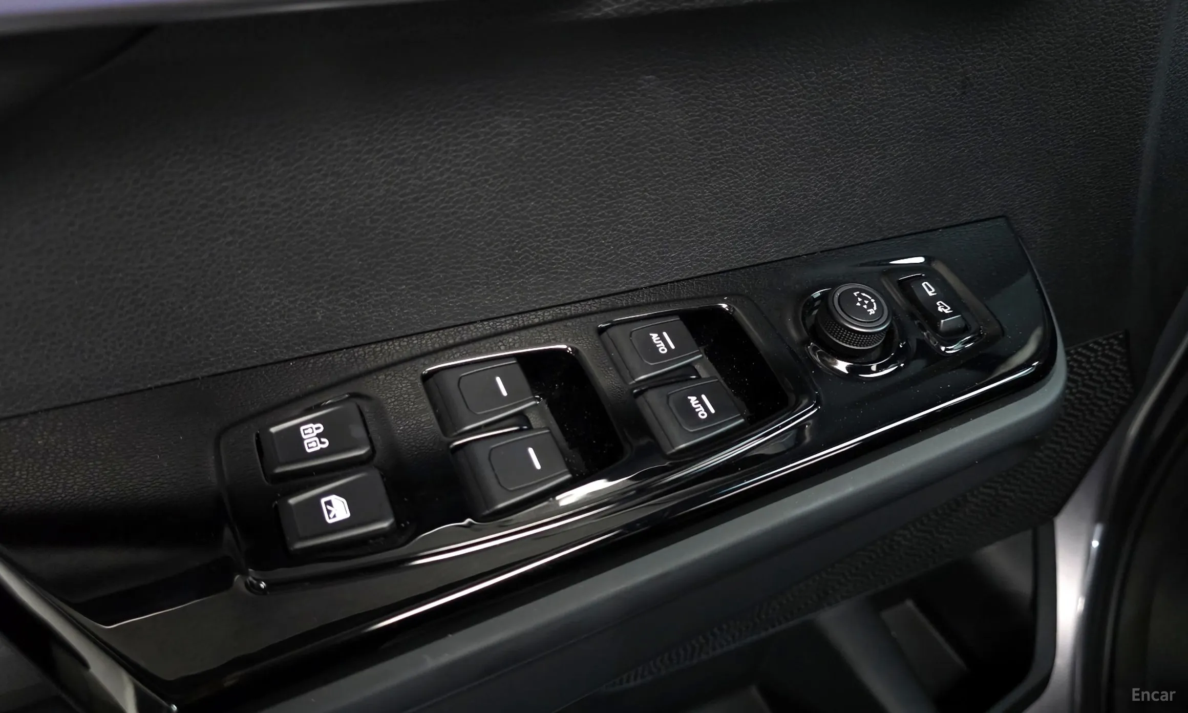 KG Mobility (SsangYong) Torres превью 19