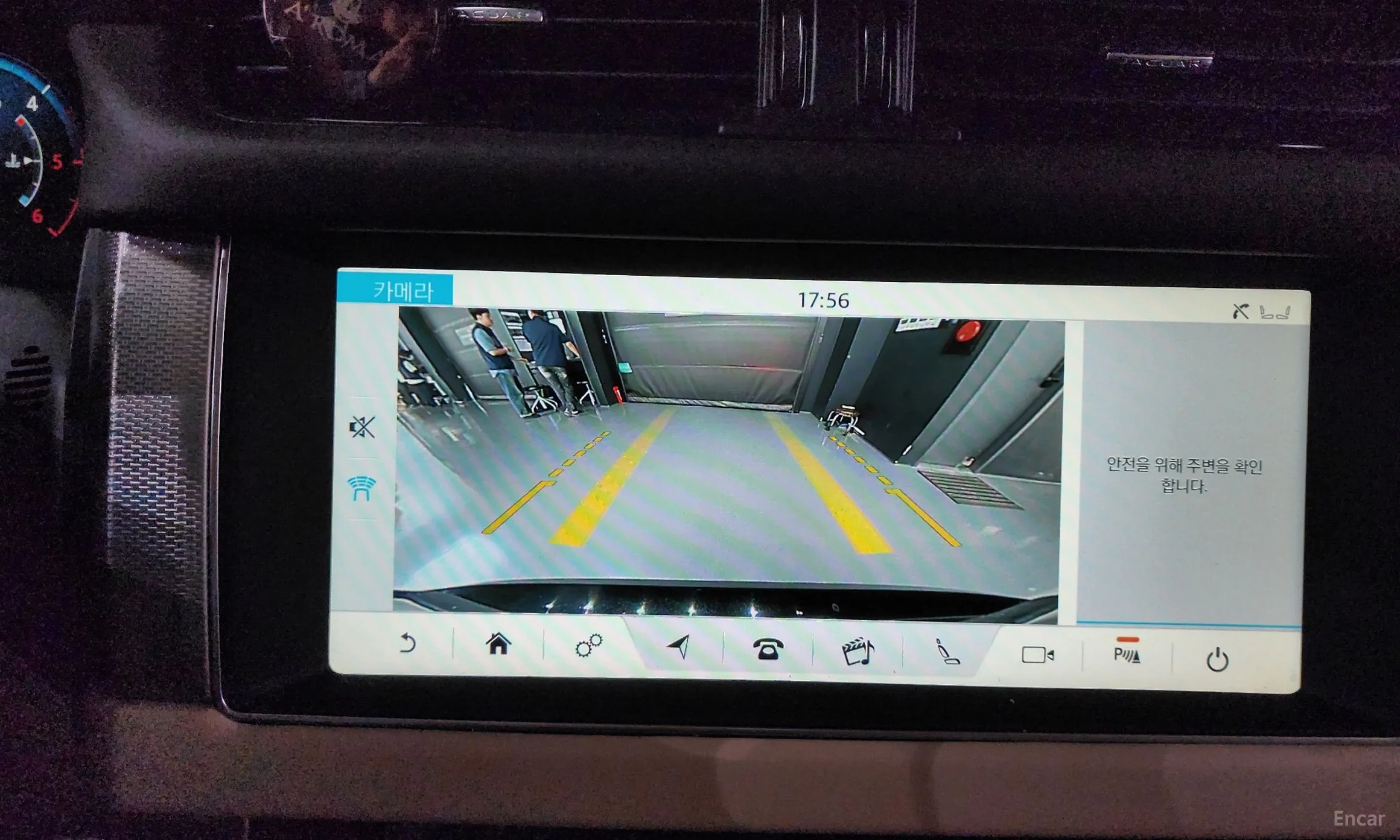 Jaguar XF (x260) превью 15