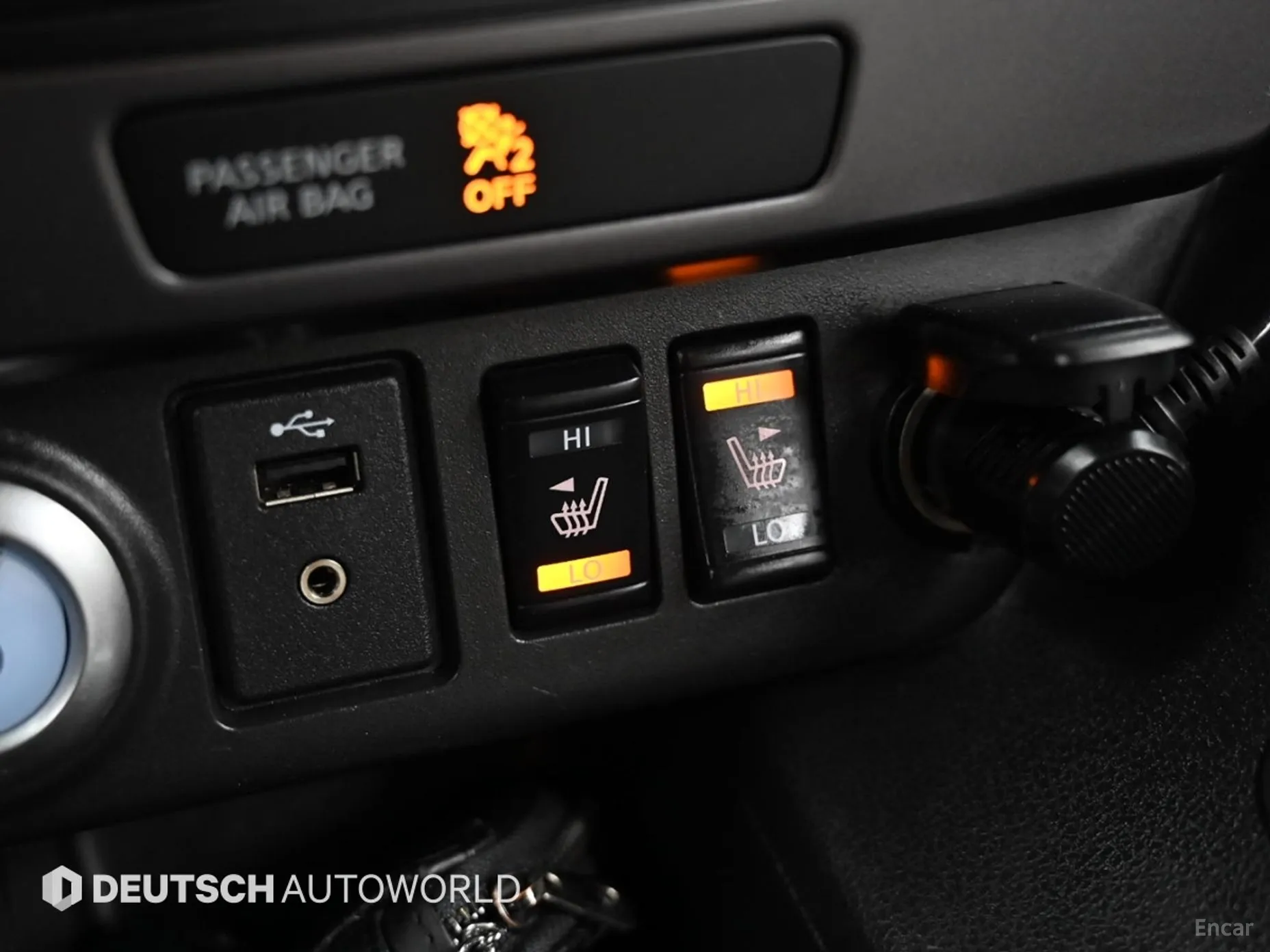 Nissan Leaf (ZE1) превью 18