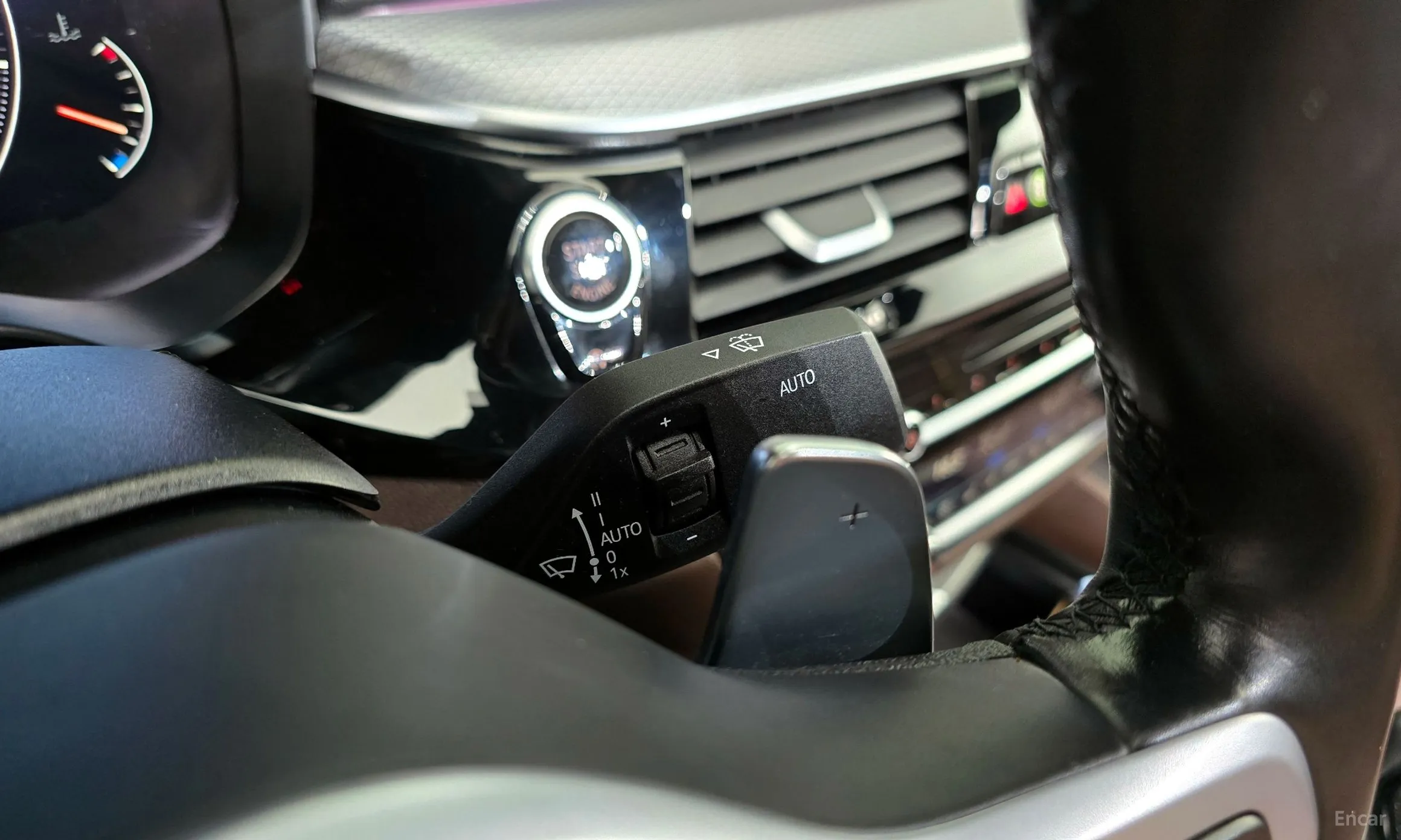 BMW 5 Series (G30) превью 16