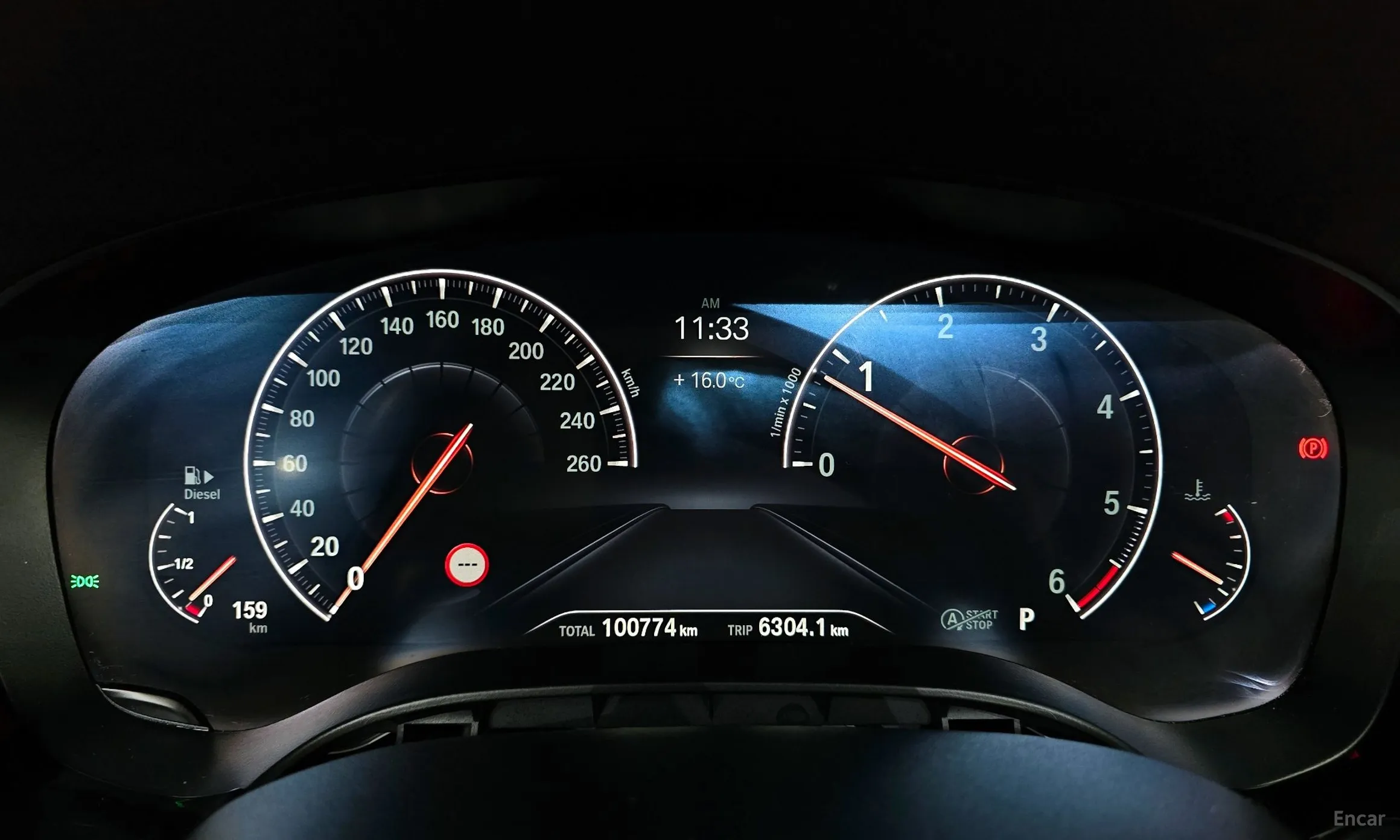 BMW 5 Series (G30) превью 8