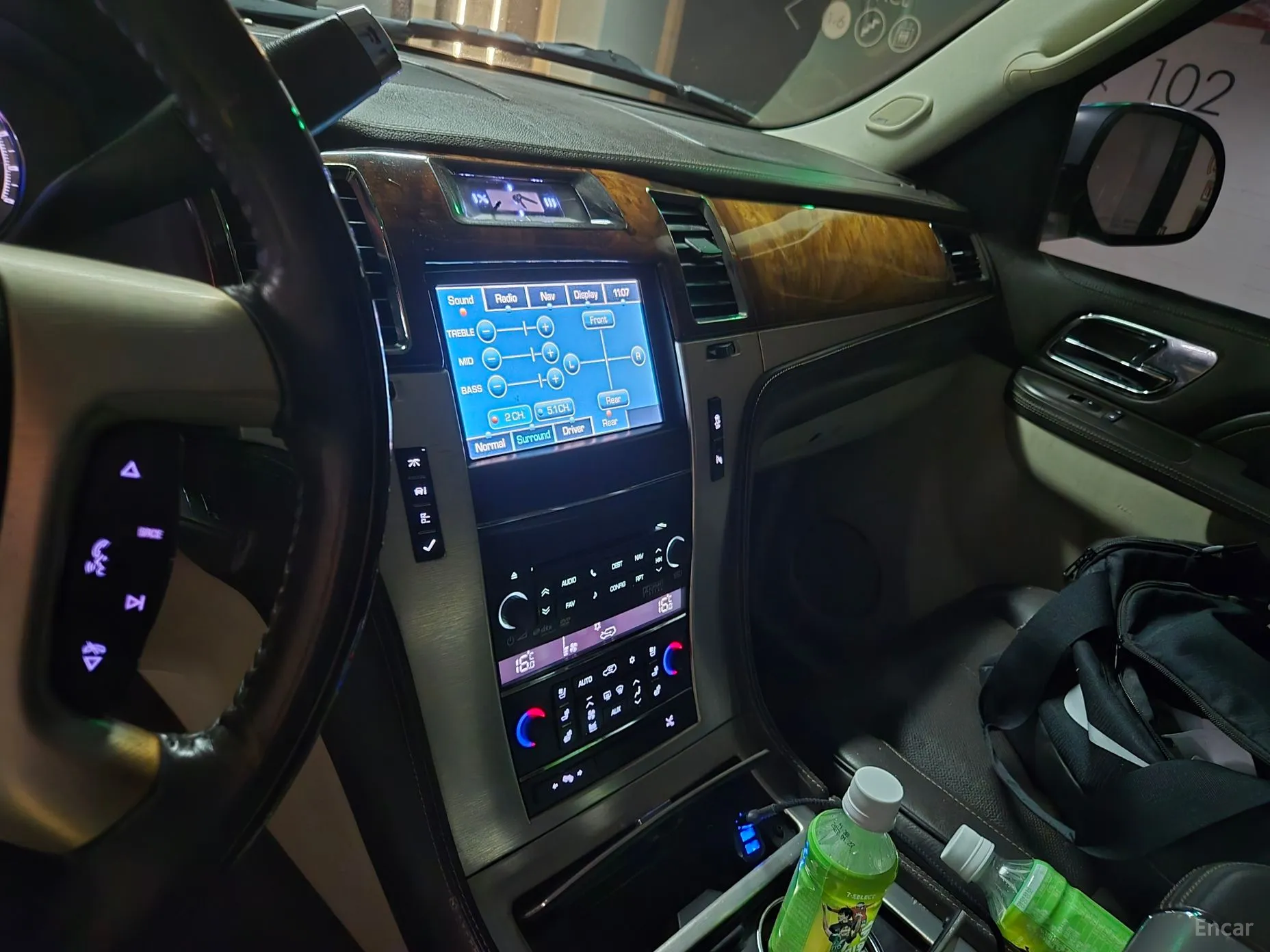Cadillac Escalade превью 12