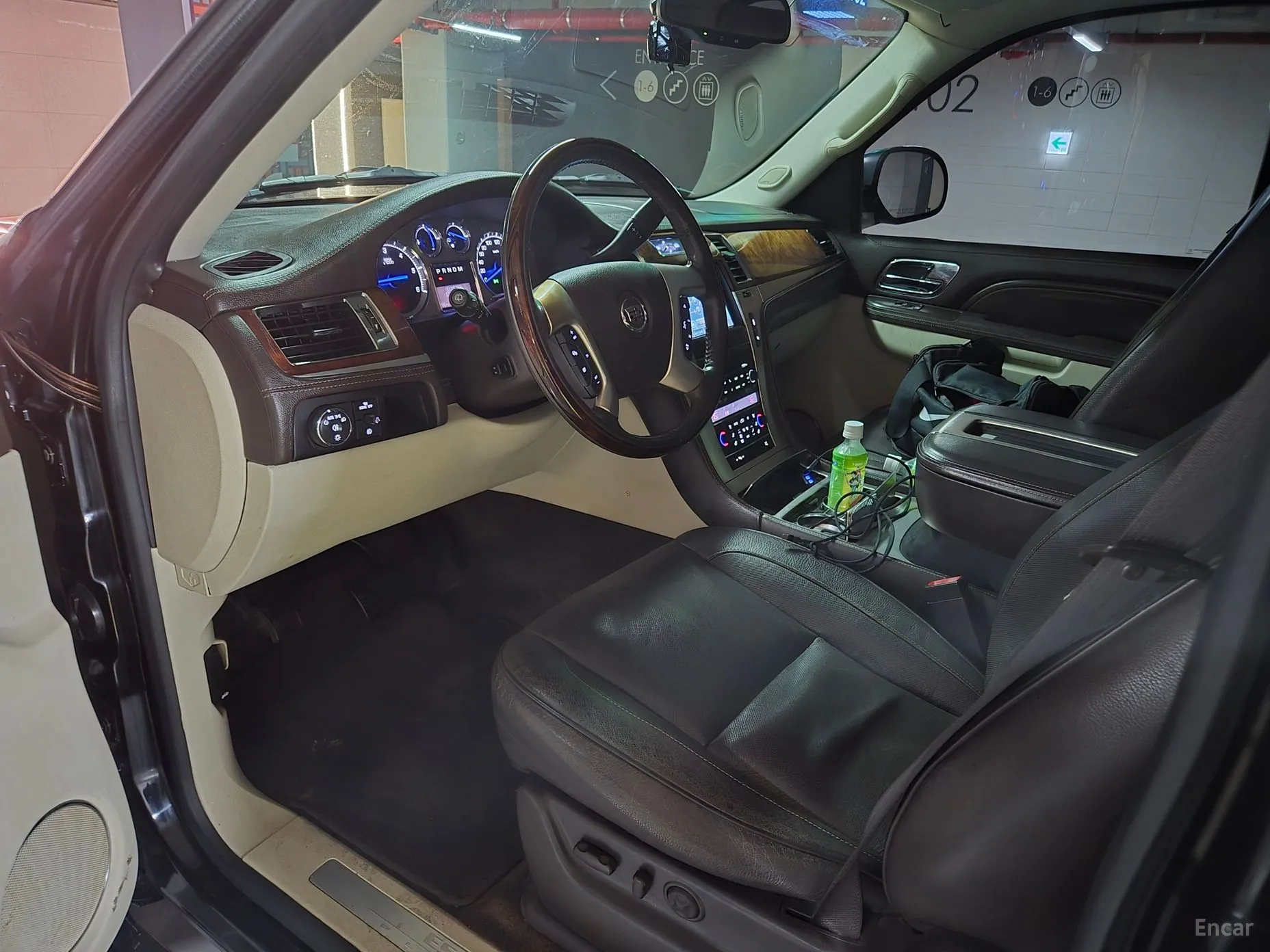 Cadillac Escalade превью 15