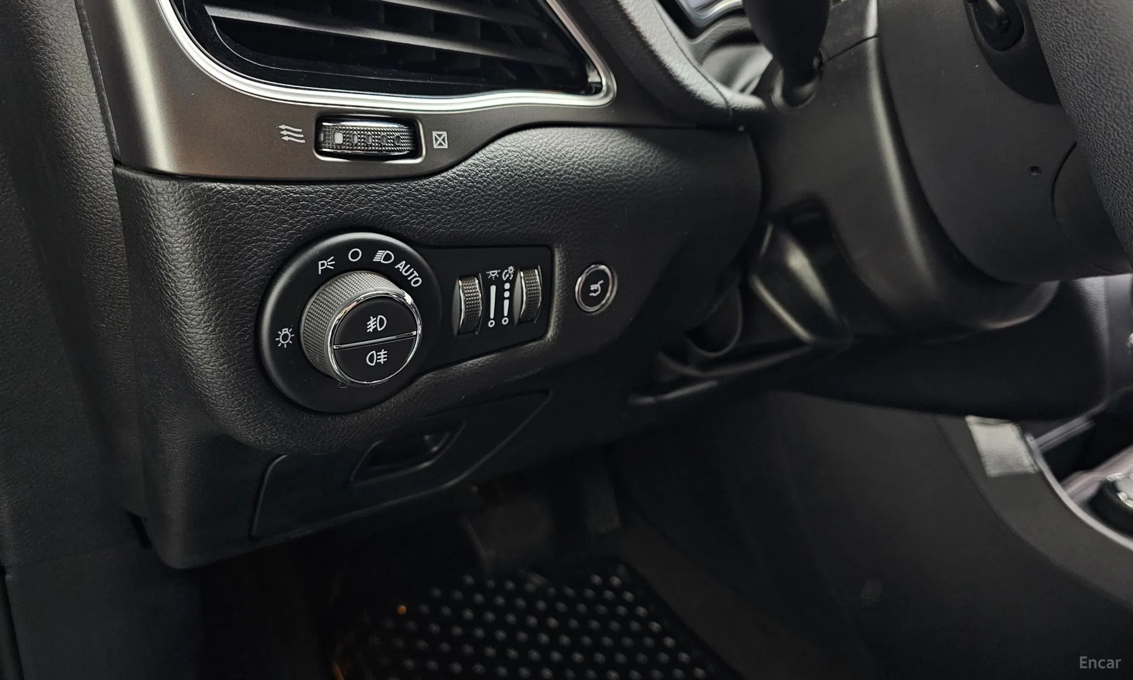 Jeep Cherokee (KL) превью 14