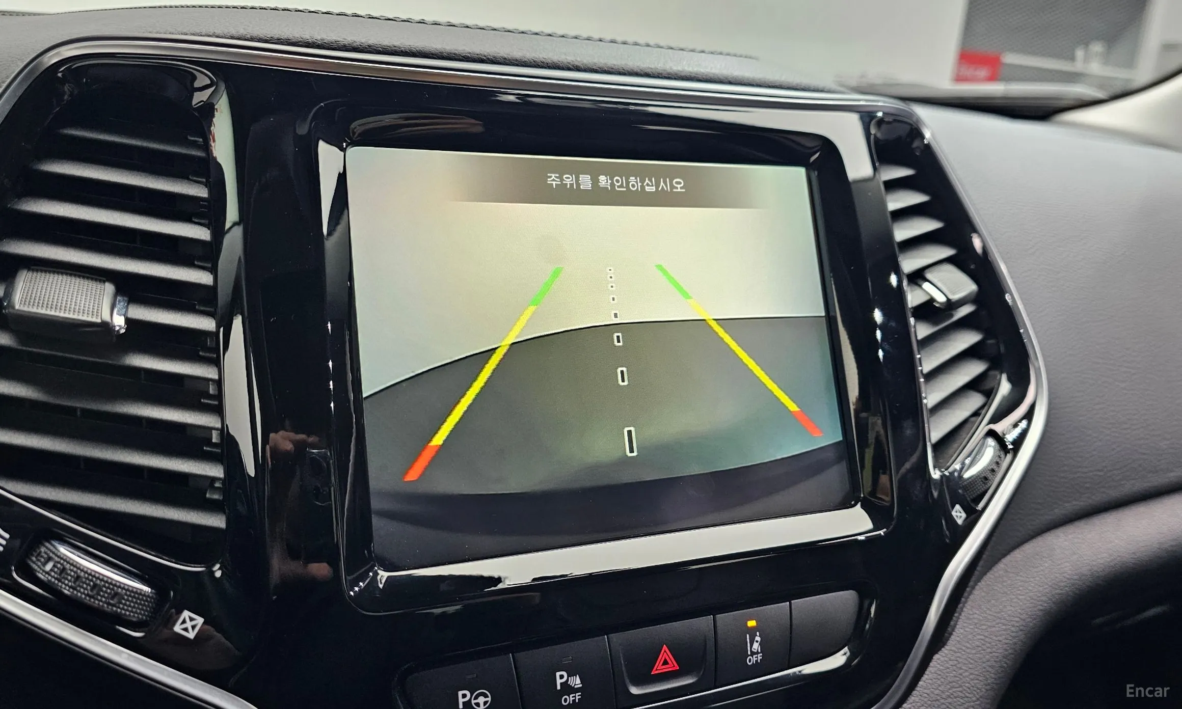 Jeep Cherokee (KL) превью 15