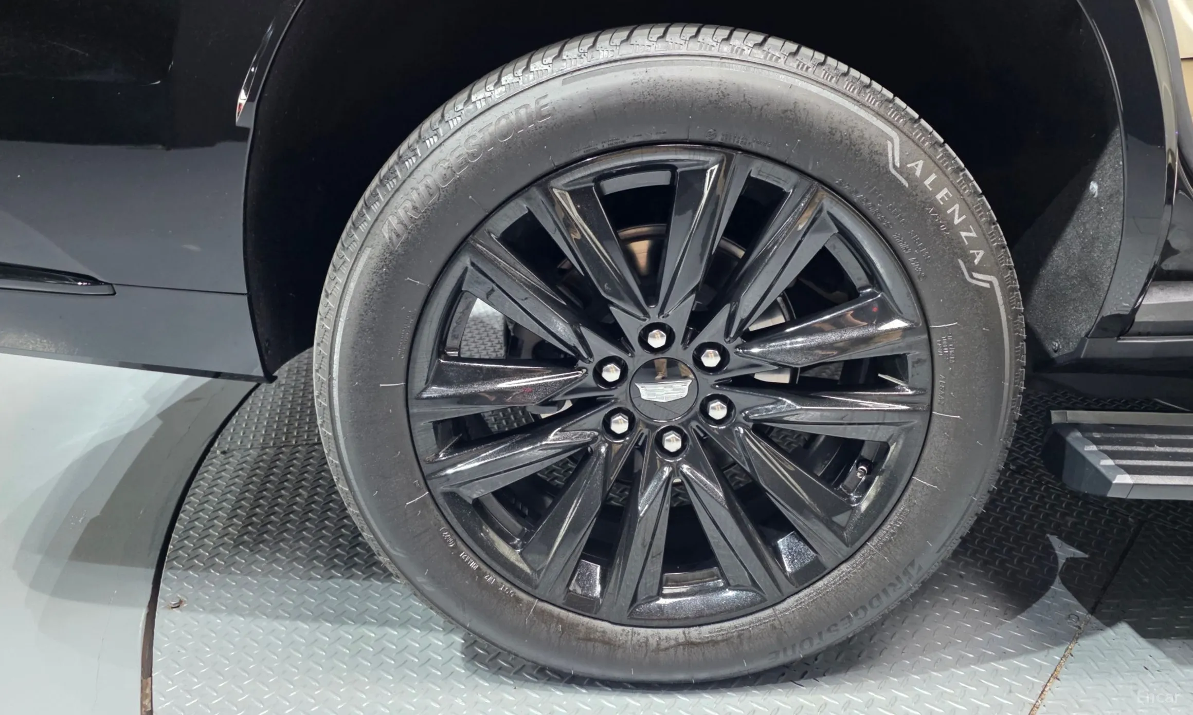 Cadillac Escalade 5th Generation превью 5
