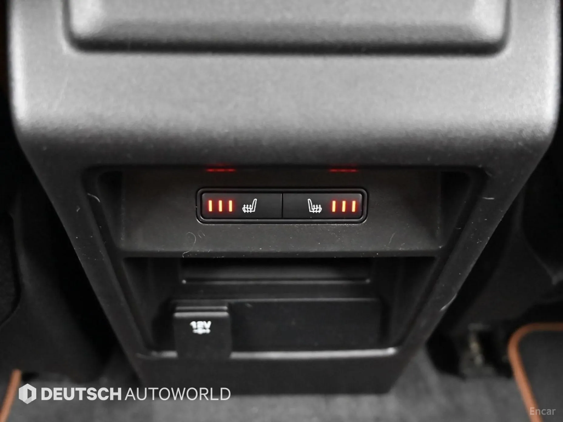 Land Rover Discovery Sports превью 16