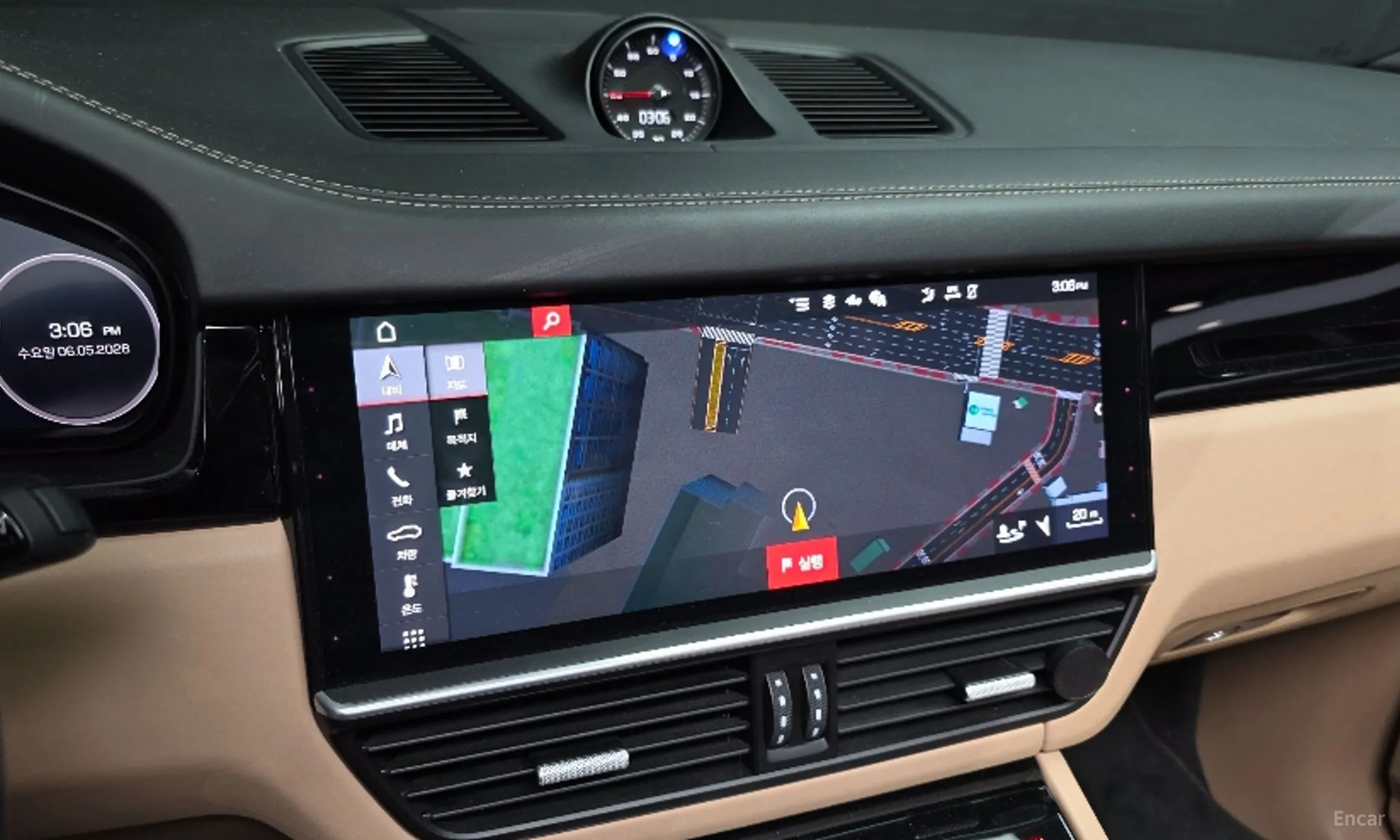 Porsche Cayenne (PO536) превью 16