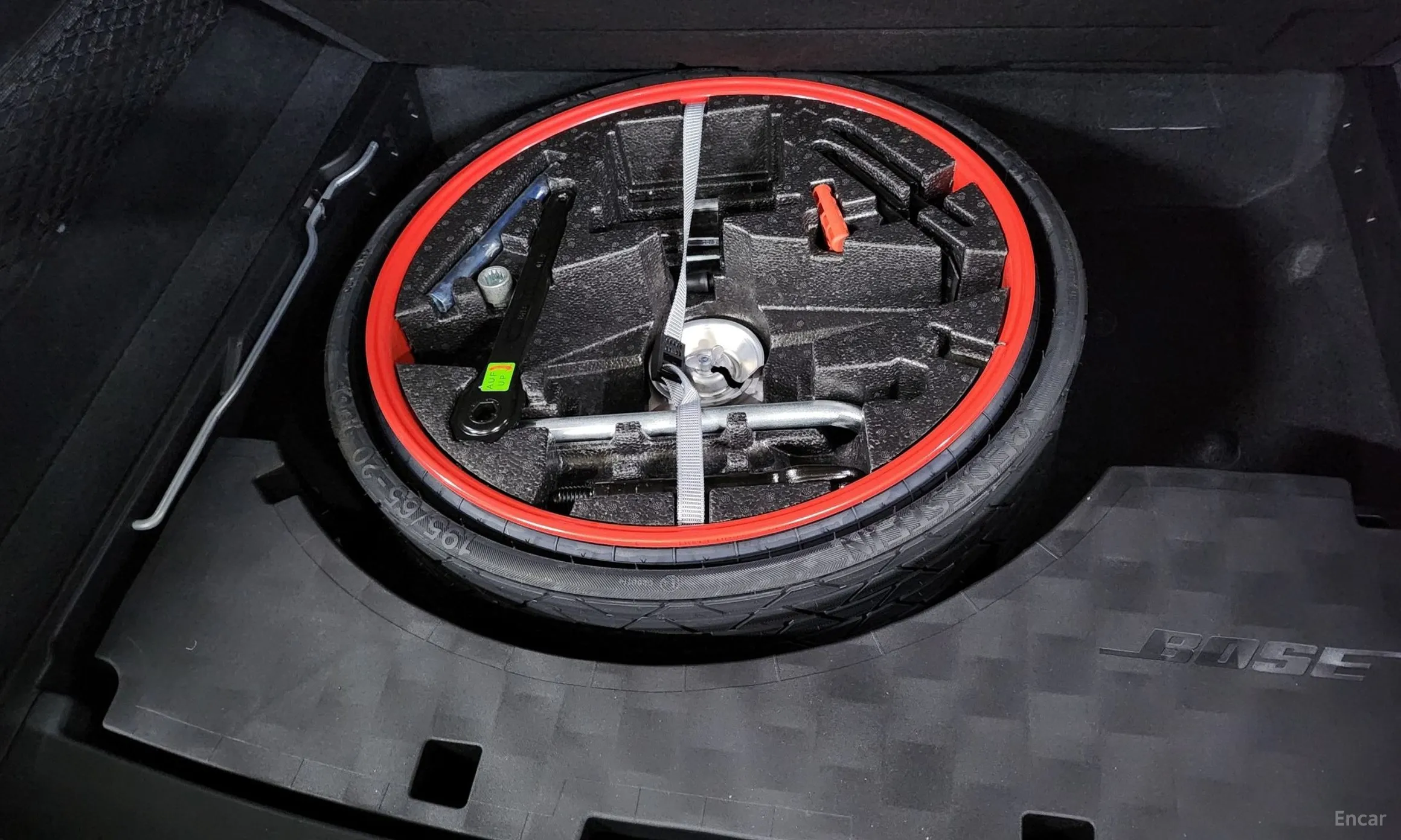 Porsche Cayenne (PO536) превью 19