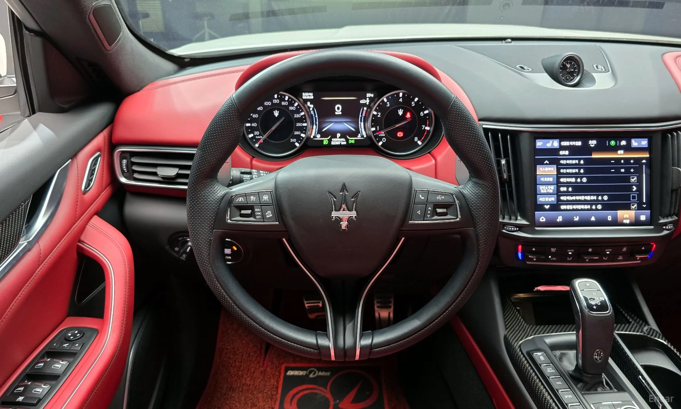 Maserati Levante превью 13