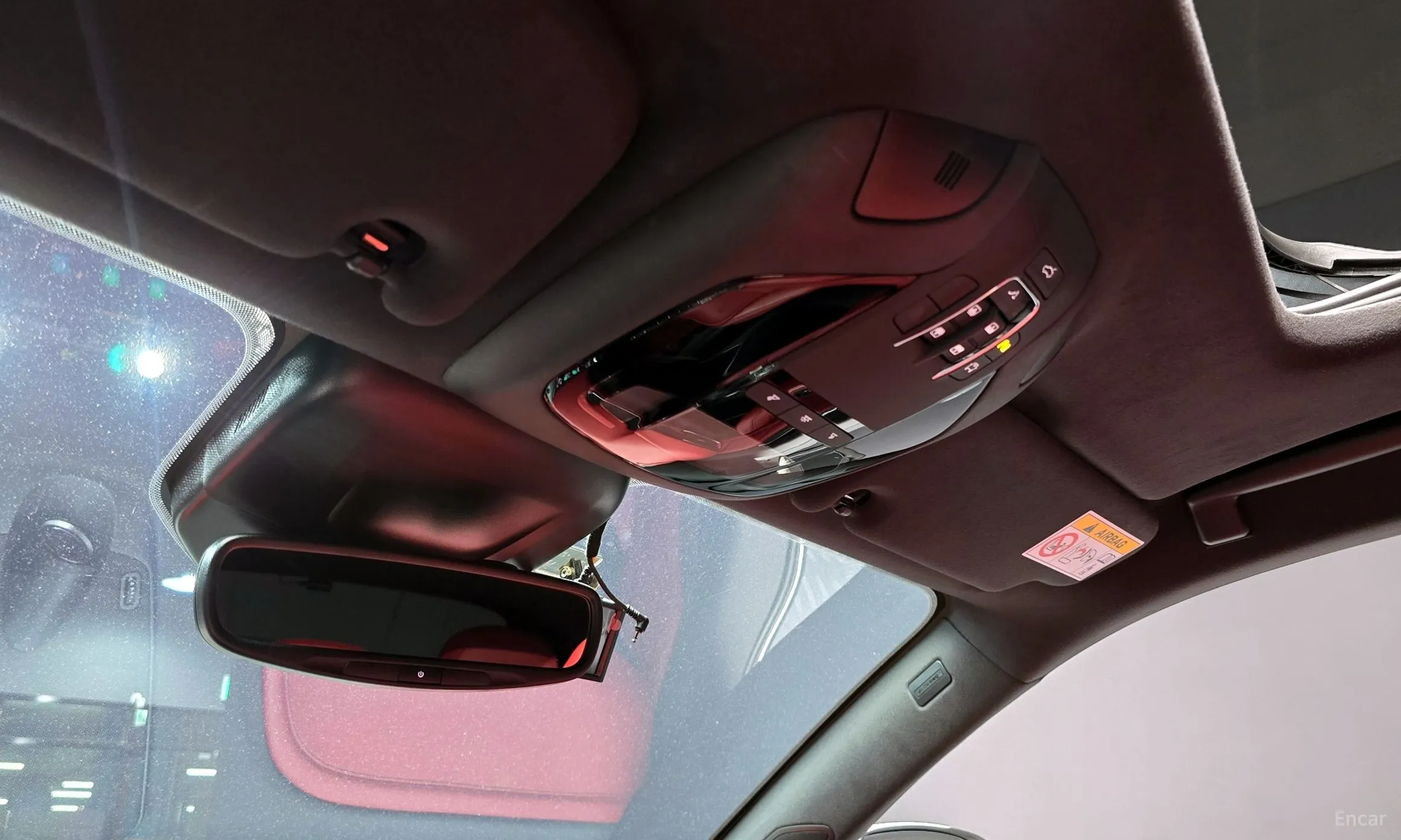 Maserati Levante превью 18
