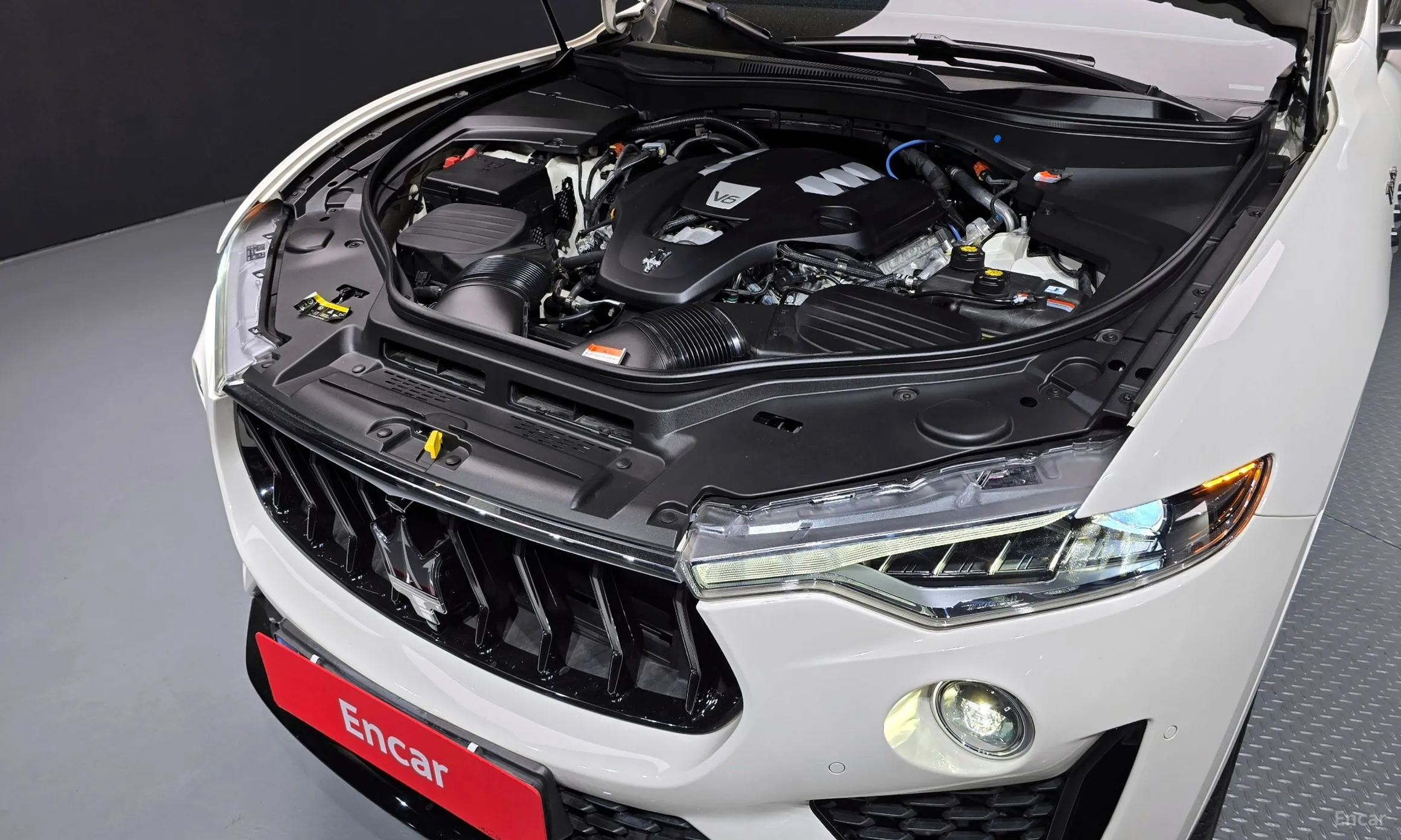 Maserati Levante превью 6