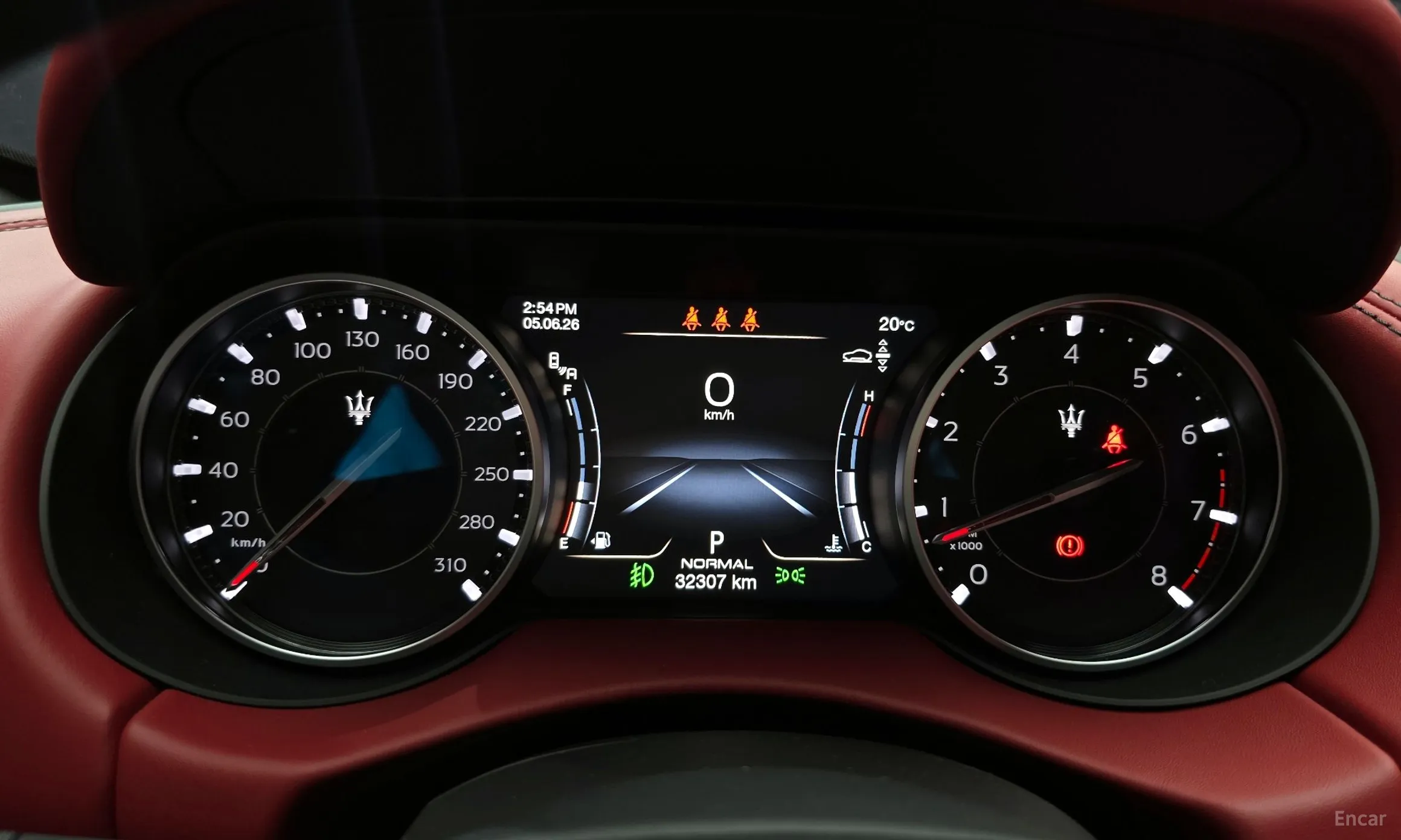 Maserati Levante превью 8