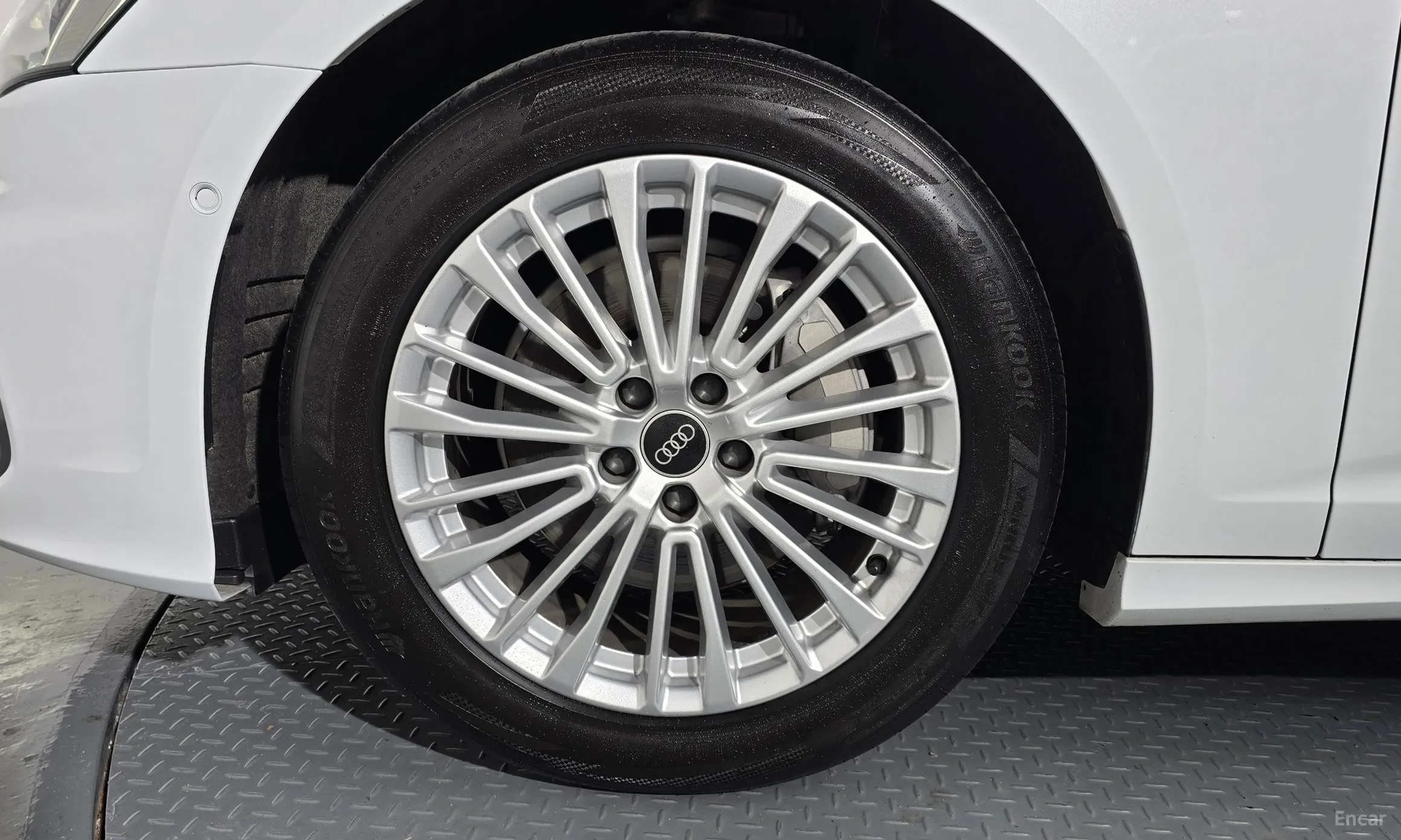 Audi A6 (C8) превью 5