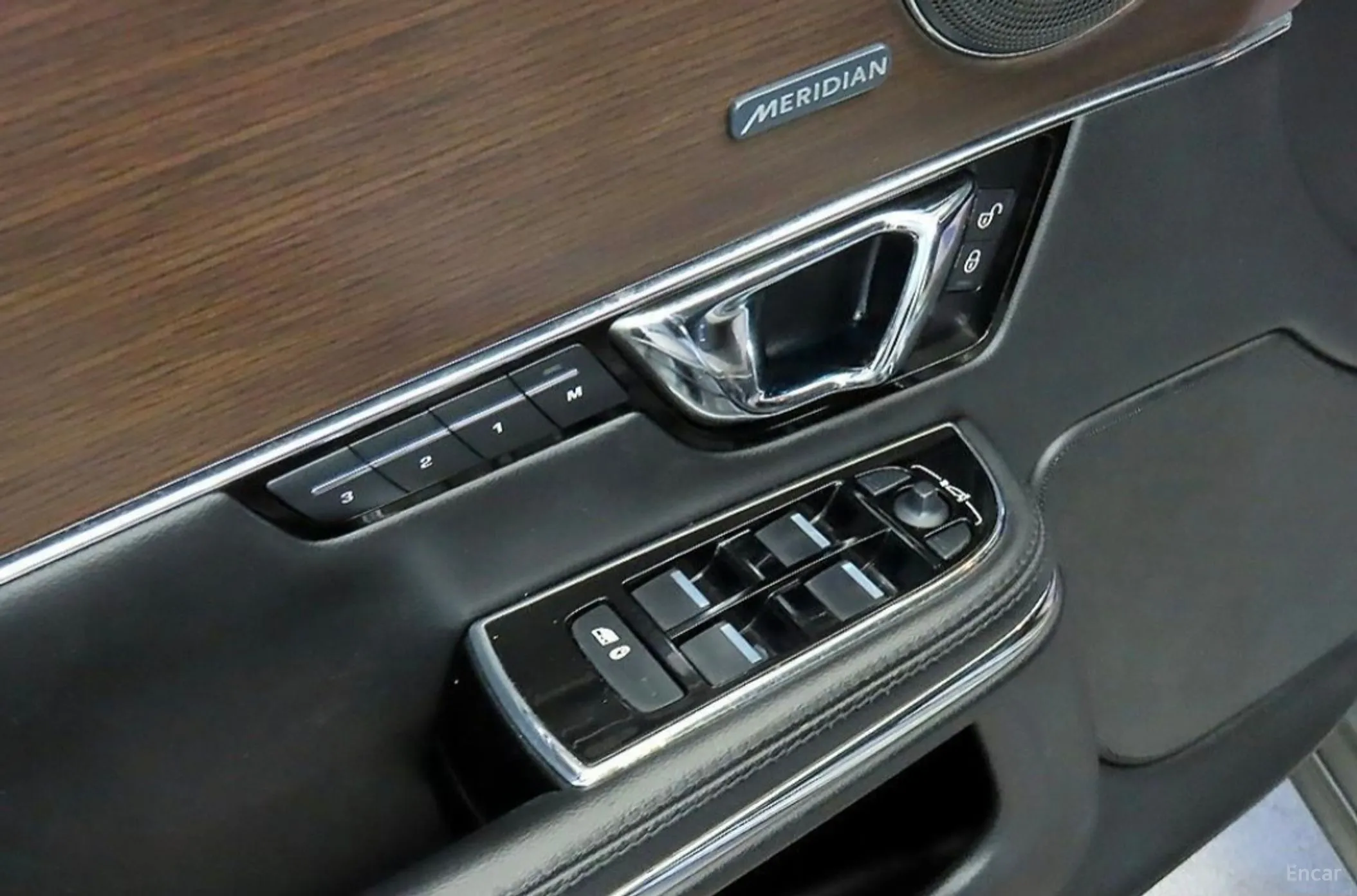 Jaguar All New XJ превью 13